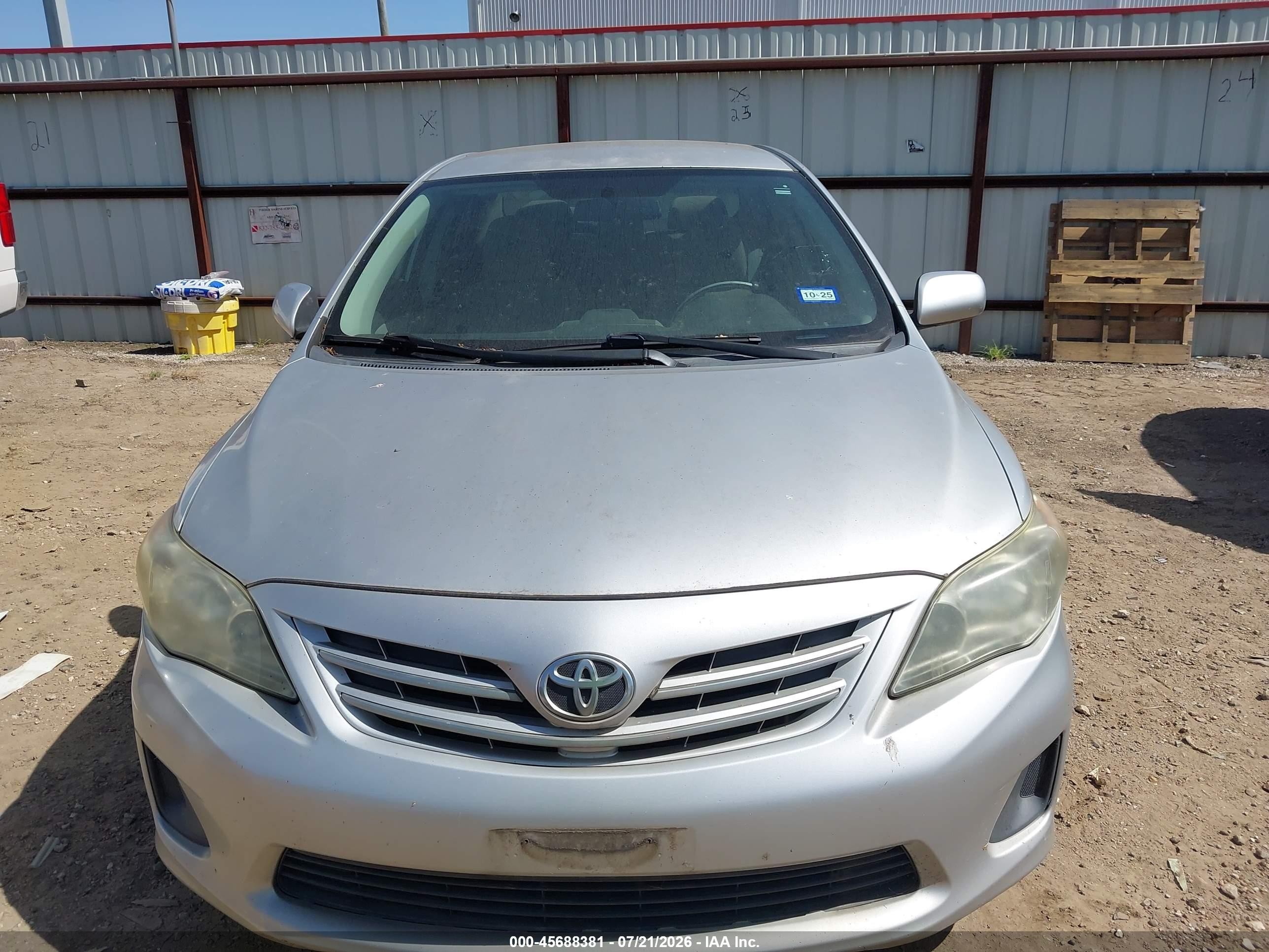 2013 Toyota Corolla Le Silver vin: 5YFBU4EE9DP093511