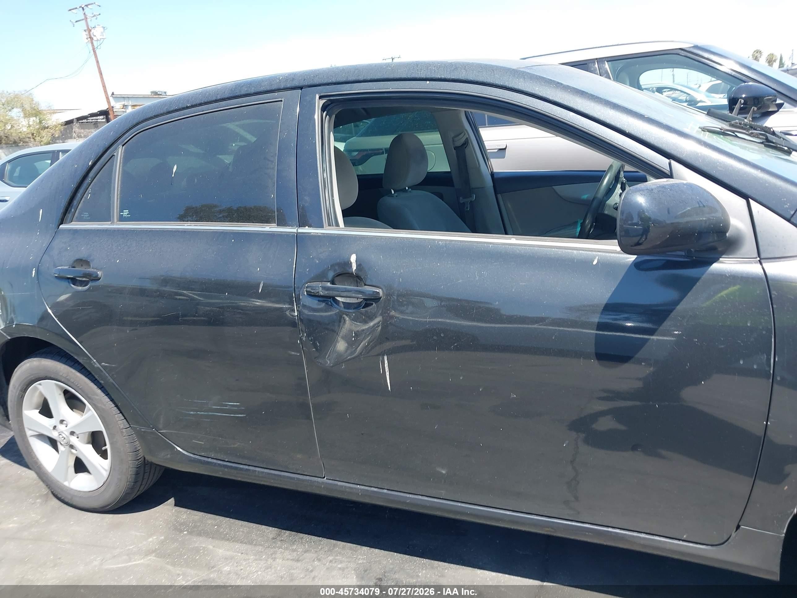 2013 Toyota Corolla Le Black vin: 5YFBU4EE9DP105091