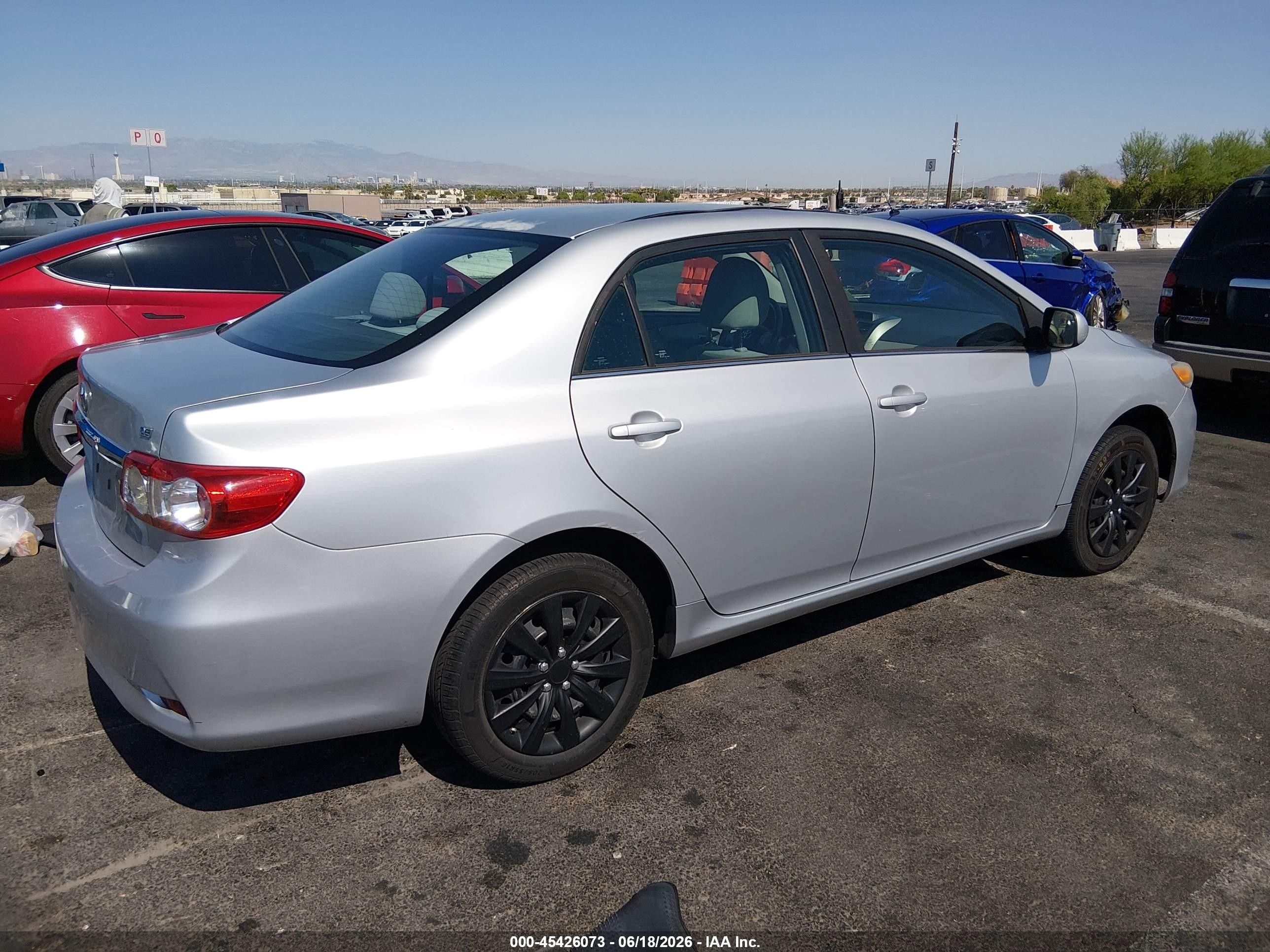 2013 Toyota Corolla Le Silver vin: 5YFBU4EE9DP107312