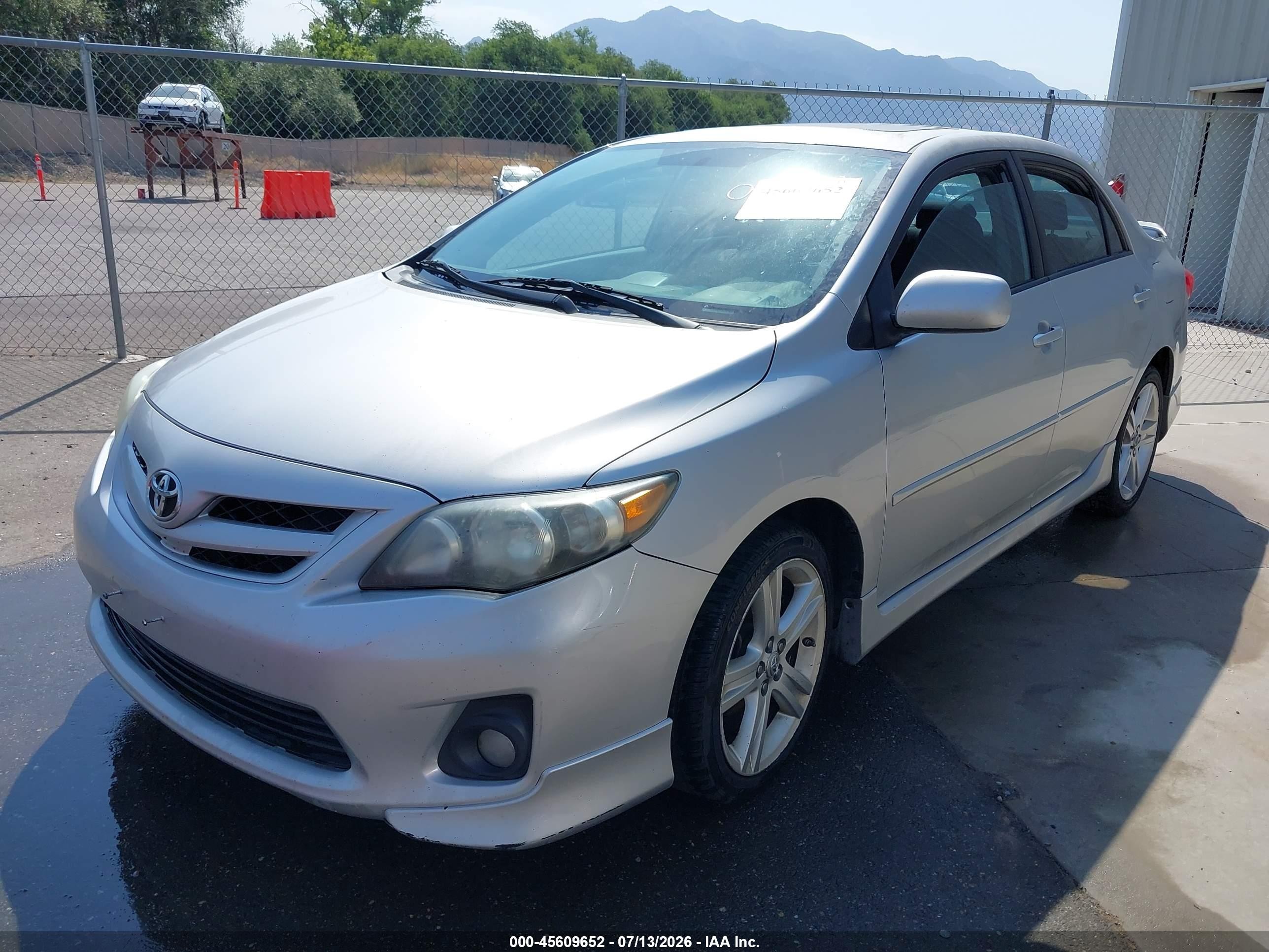 2013 Toyota Corolla S Silver vin: 5YFBU4EE9DP121596