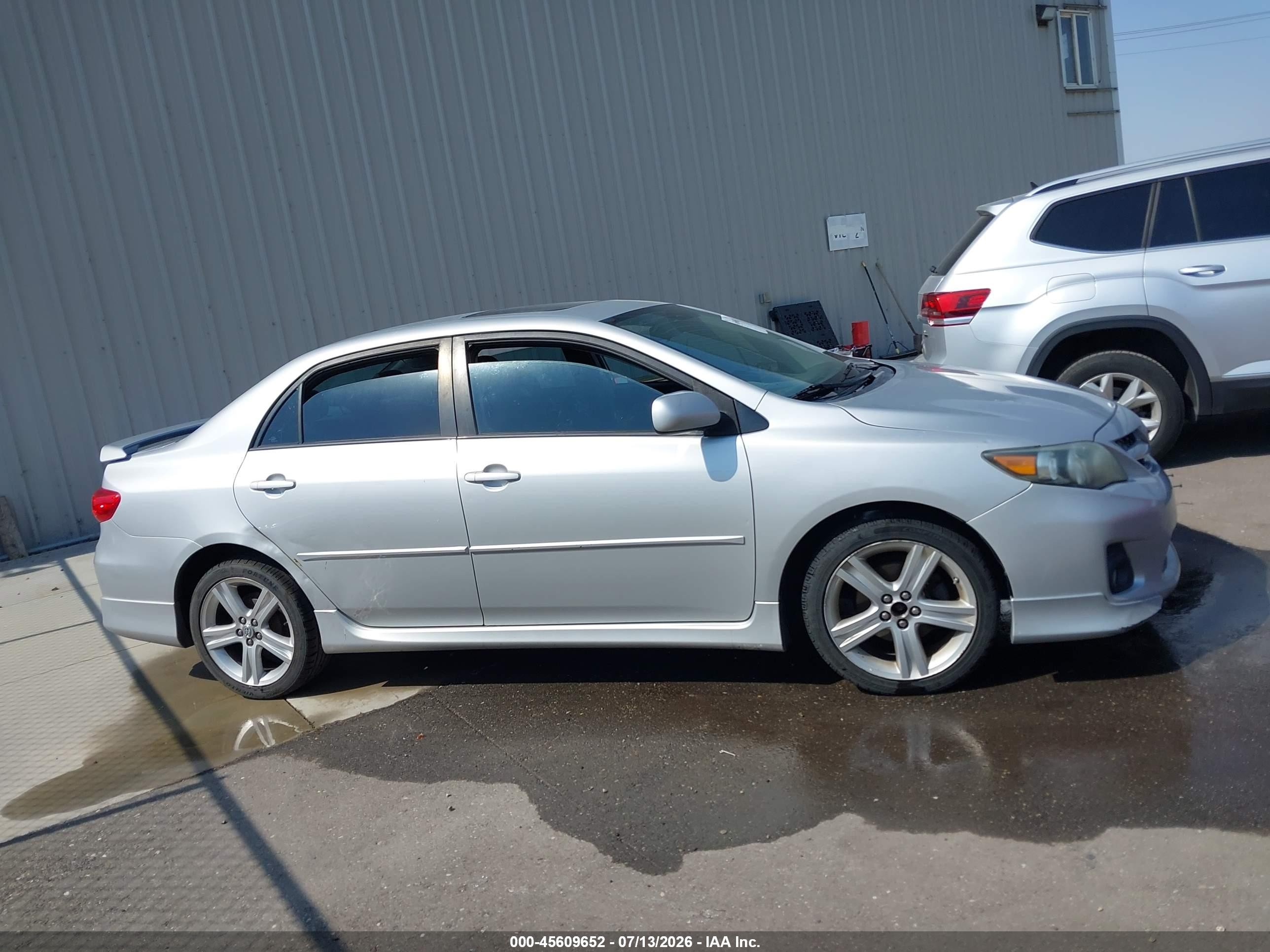 2013 Toyota Corolla S Silver vin: 5YFBU4EE9DP121596