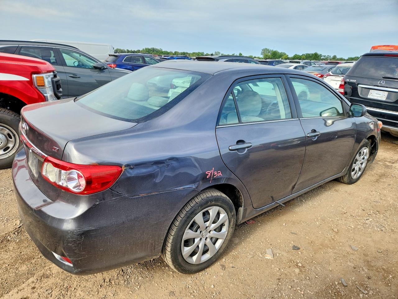2013 Toyota Corolla Le Gray vin: 5YFBU4EE9DP141508