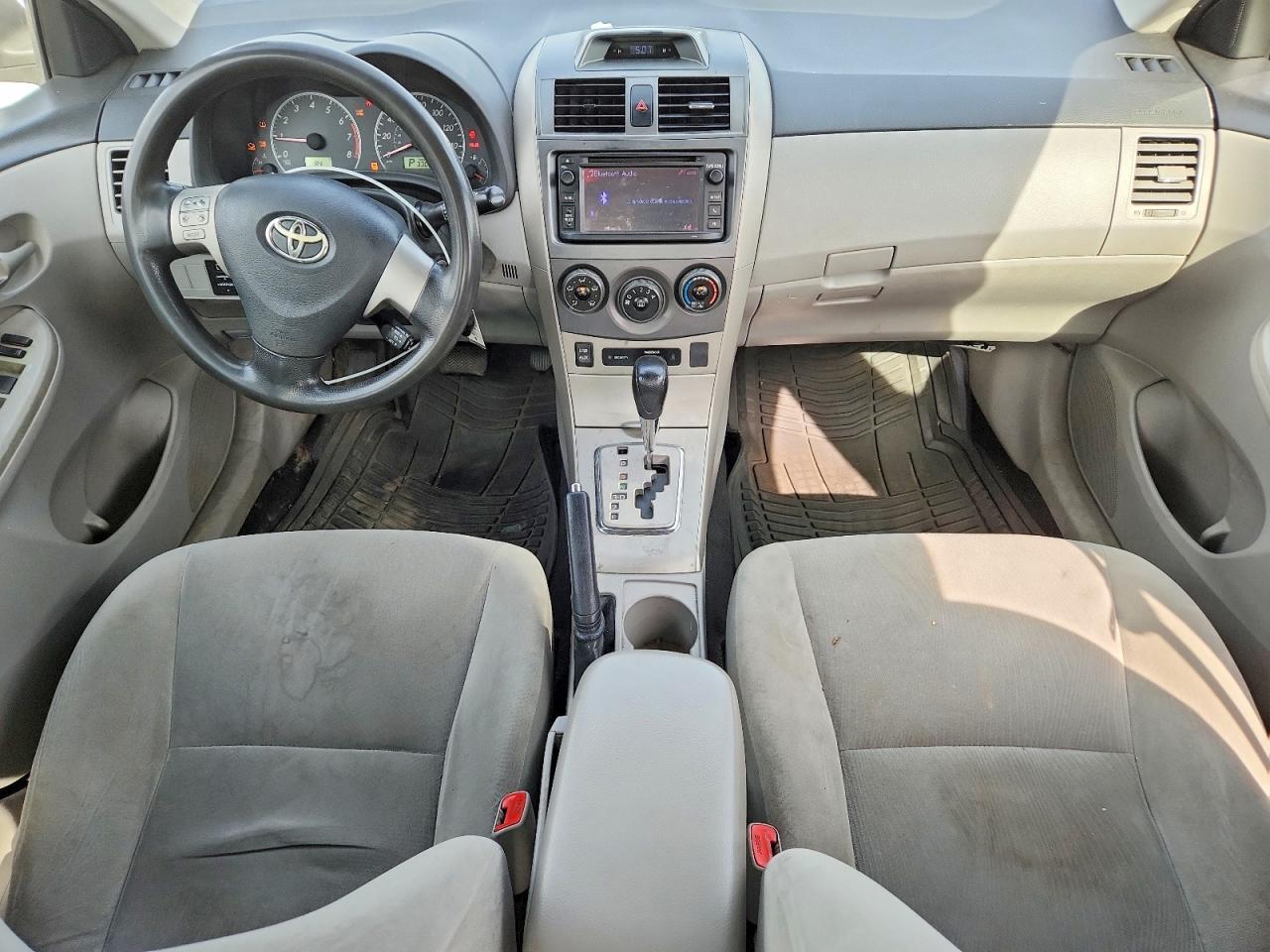 2013 Toyota Corolla Le Gray vin: 5YFBU4EE9DP141508