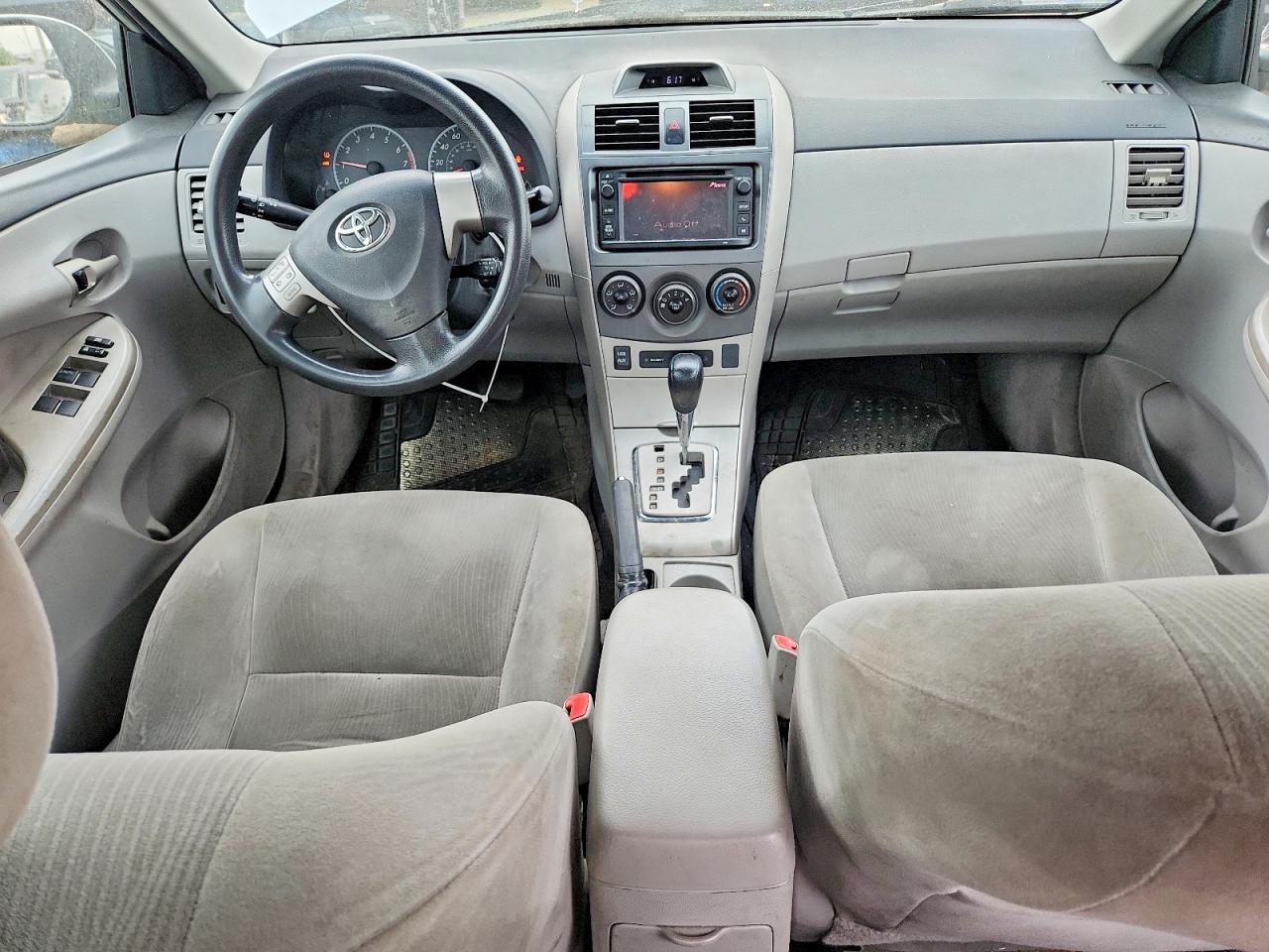 2013 Toyota Corolla Le Silver vin: 5YFBU4EE9DP147597