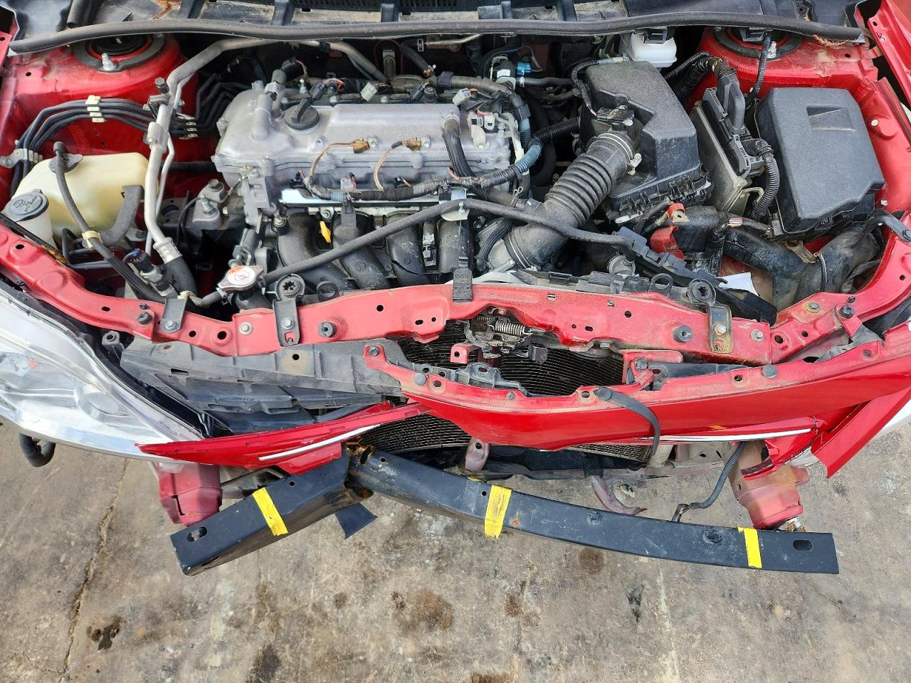 2013 Toyota Corolla Le Red vin: 5YFBU4EE9DP148569
