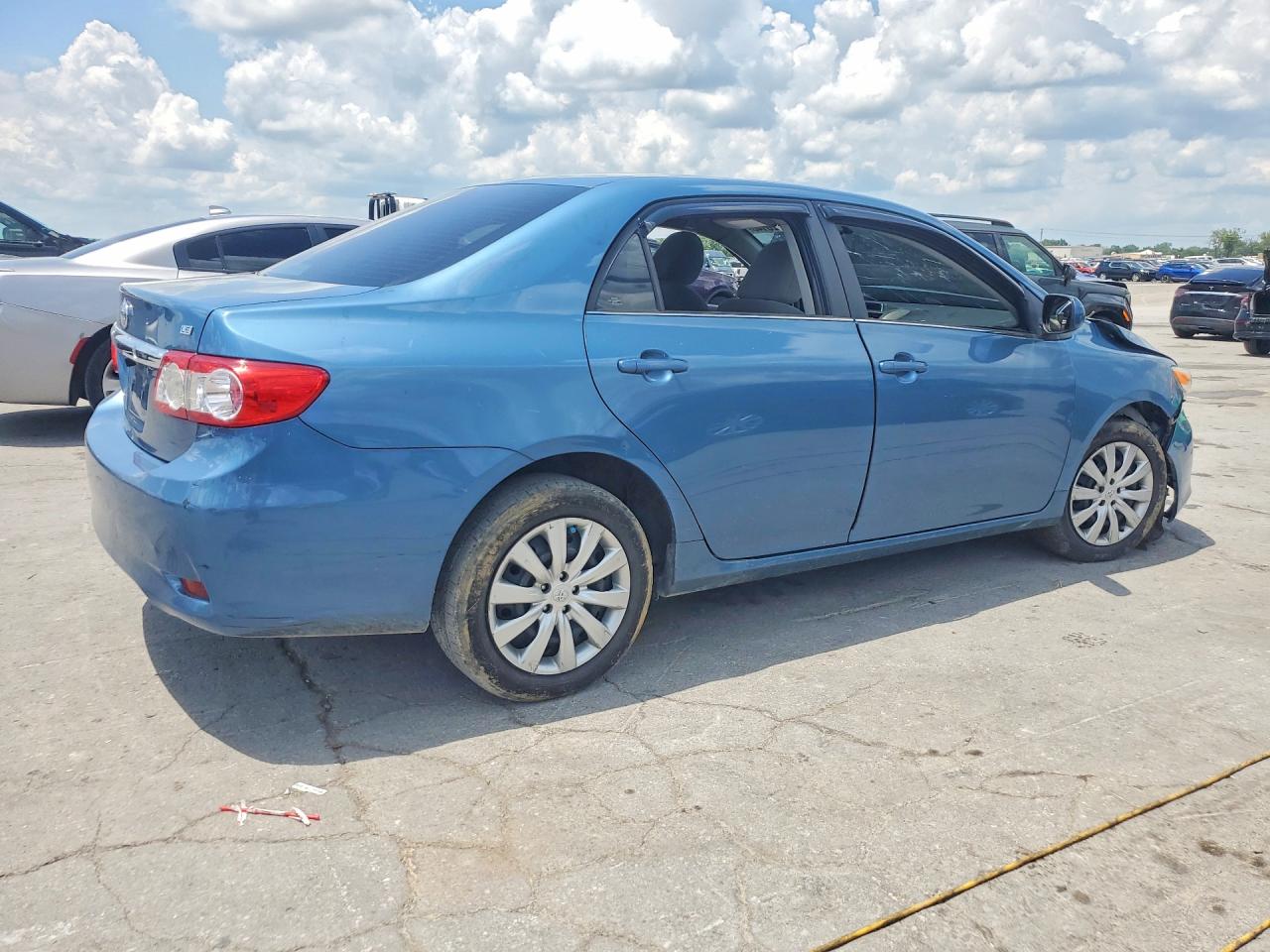 2013 Toyota Corolla Le Blue vin: 5YFBU4EE9DP149625
