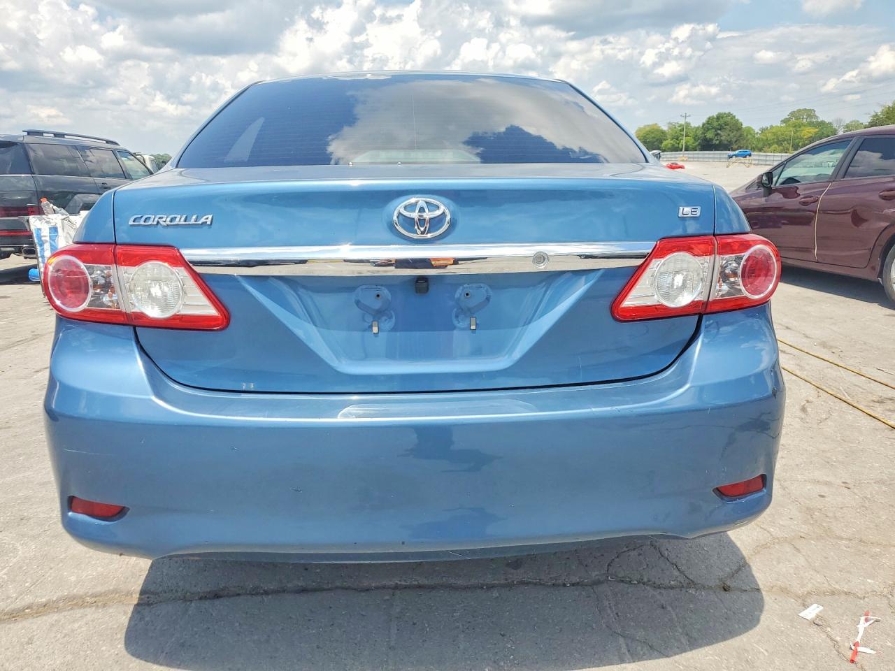 2013 Toyota Corolla Le Blue vin: 5YFBU4EE9DP149625
