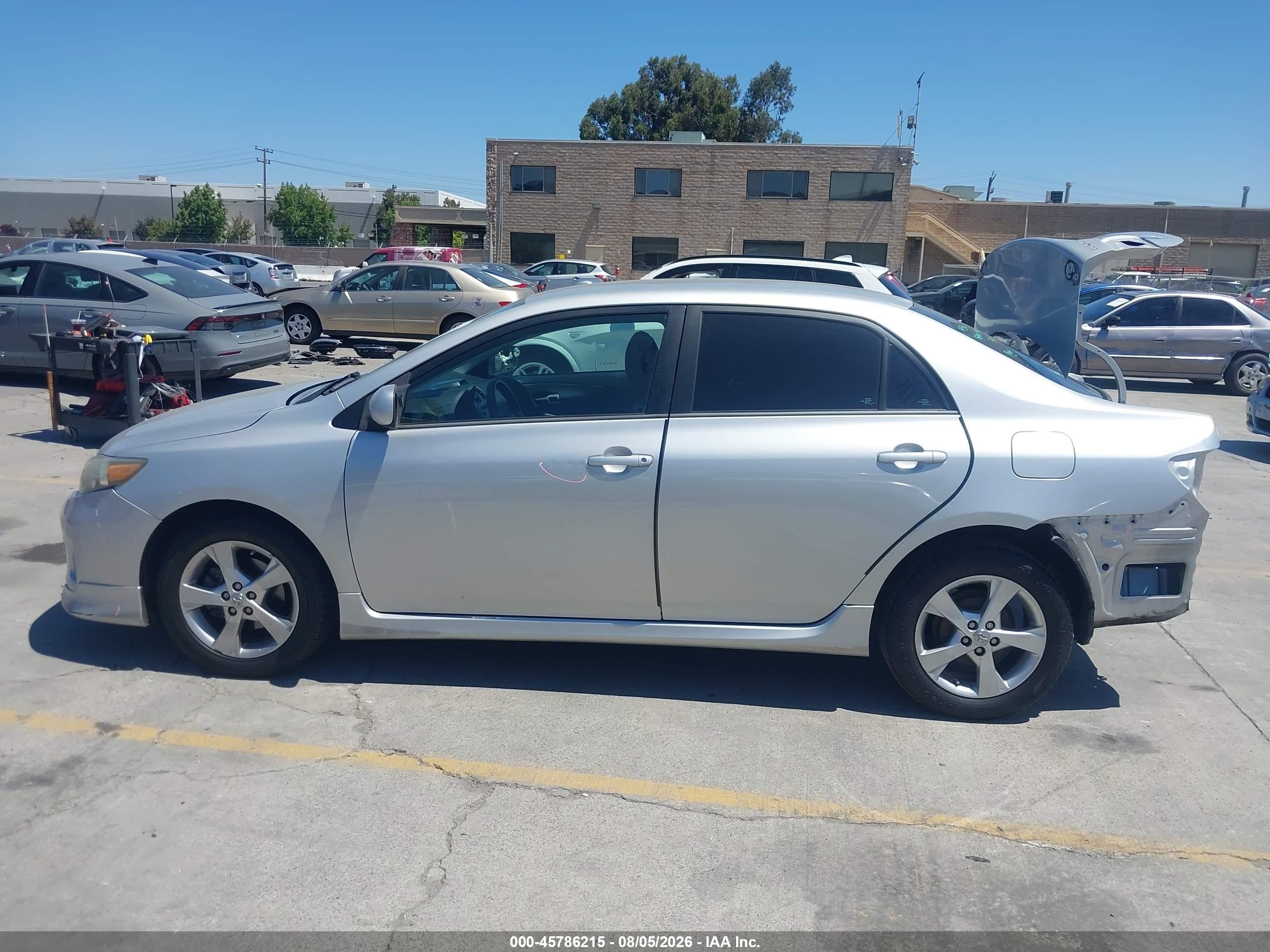 2013 Toyota Corolla S Серебряный vin: 5YFBU4EE9DP152637
