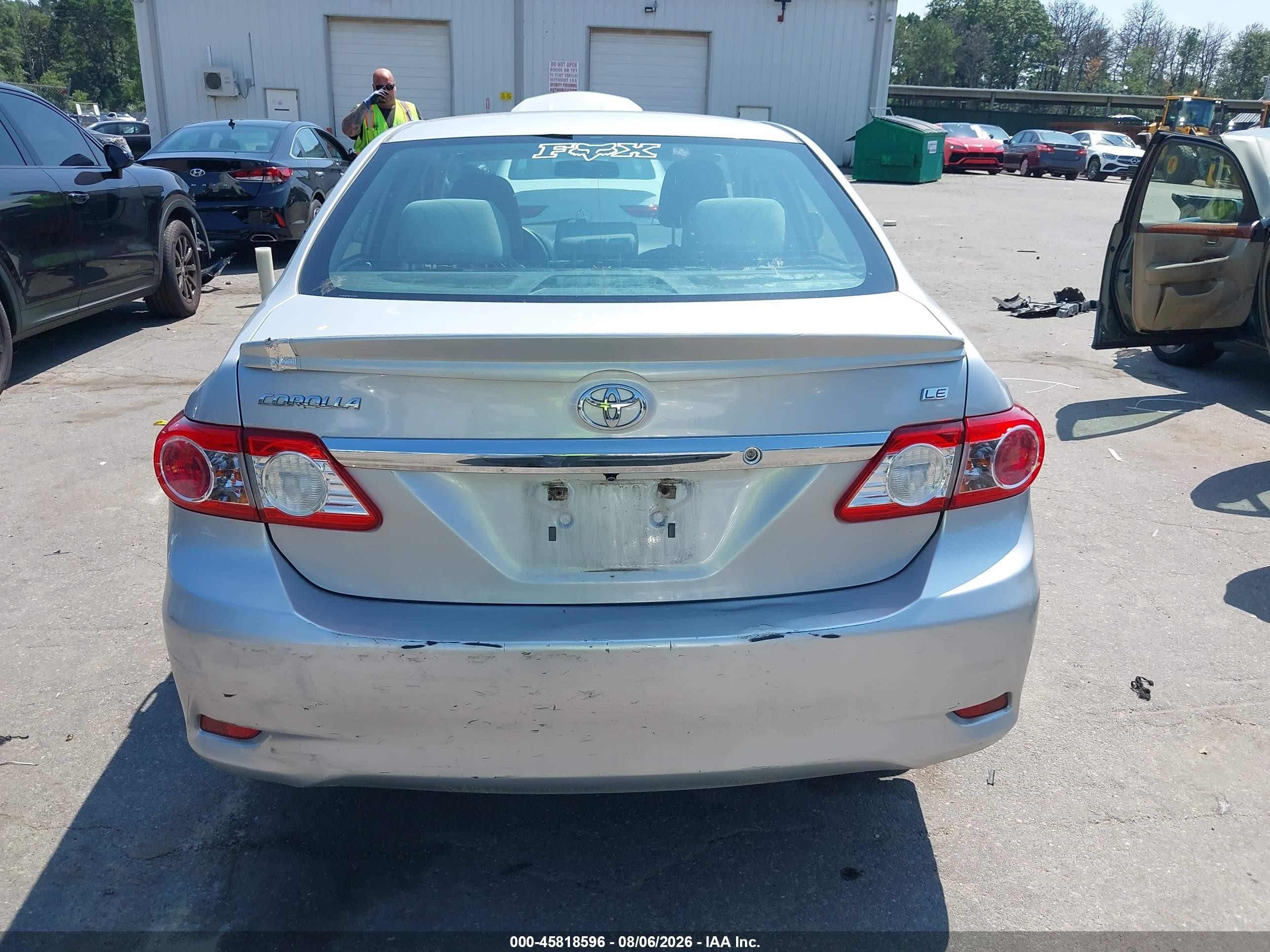 2013 Toyota Corolla Le Silver vin: 5YFBU4EE9DP153531
