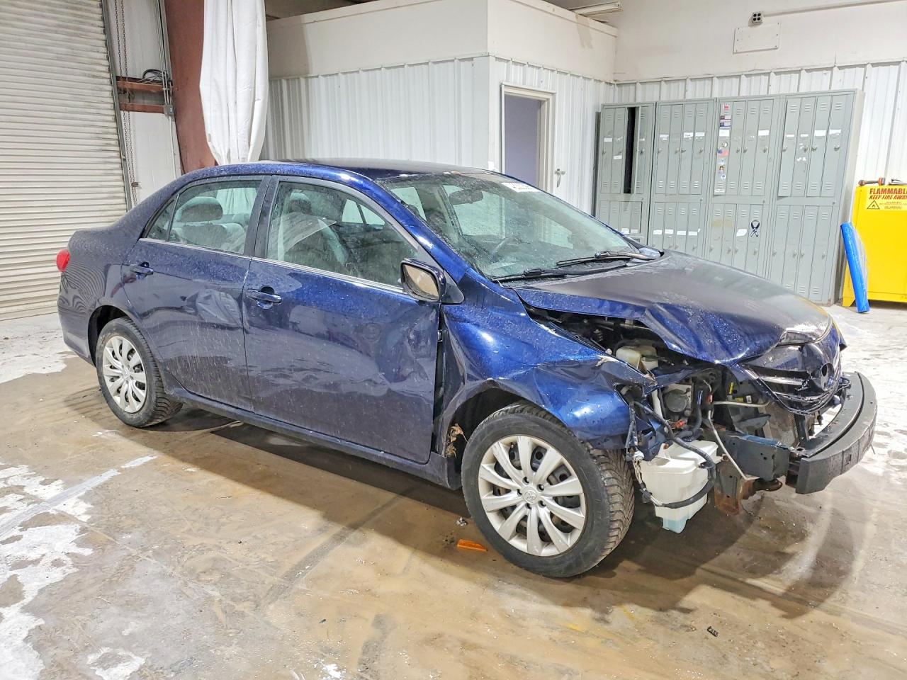 2013 Toyota Corolla Le Blue vin: 5YFBU4EE9DP159958