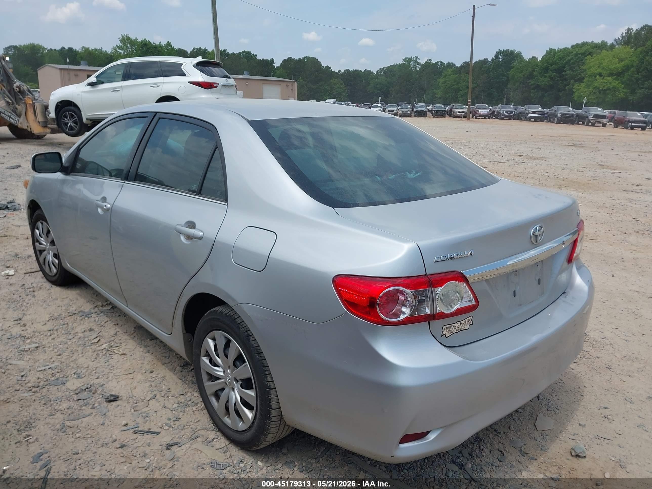 2013 Toyota Corolla Le Silver vin: 5YFBU4EE9DP180129