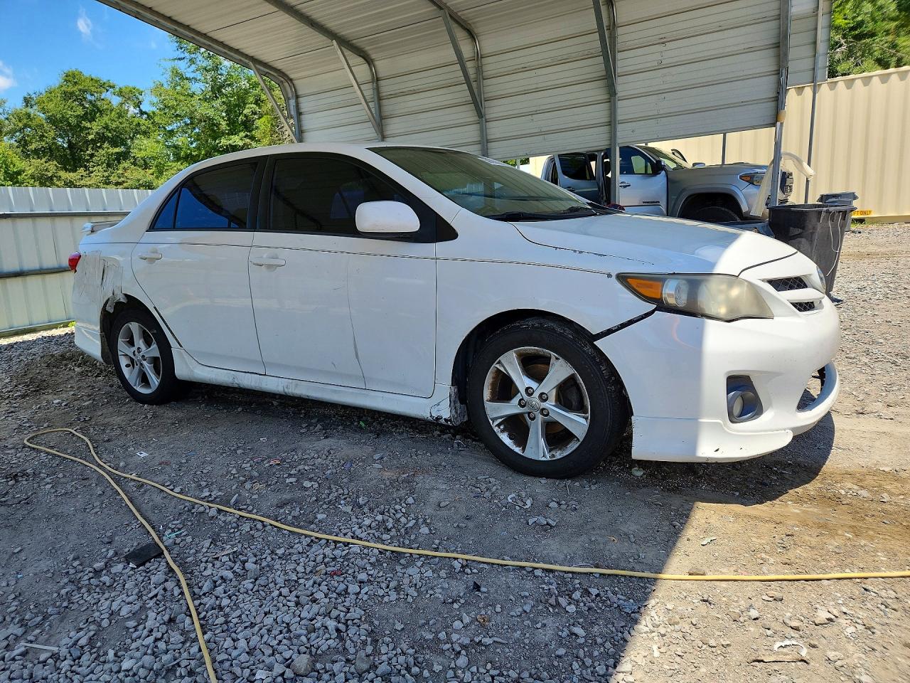 2013 Toyota Corolla S White vin: 5YFBU4EE9DP183998