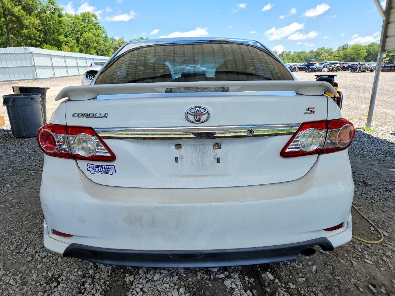 2013 Toyota Corolla S White vin: 5YFBU4EE9DP183998