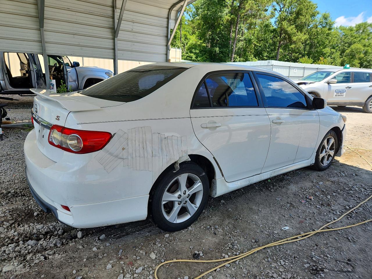 2013 Toyota Corolla S White vin: 5YFBU4EE9DP183998