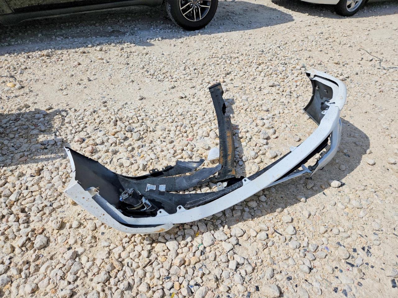 2013 Toyota Corolla S White vin: 5YFBU4EE9DP185380
