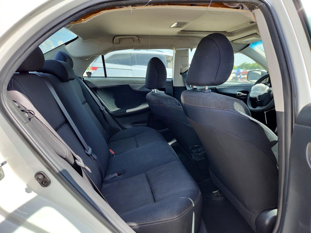 2013 Toyota Corolla S White vin: 5YFBU4EE9DP185380