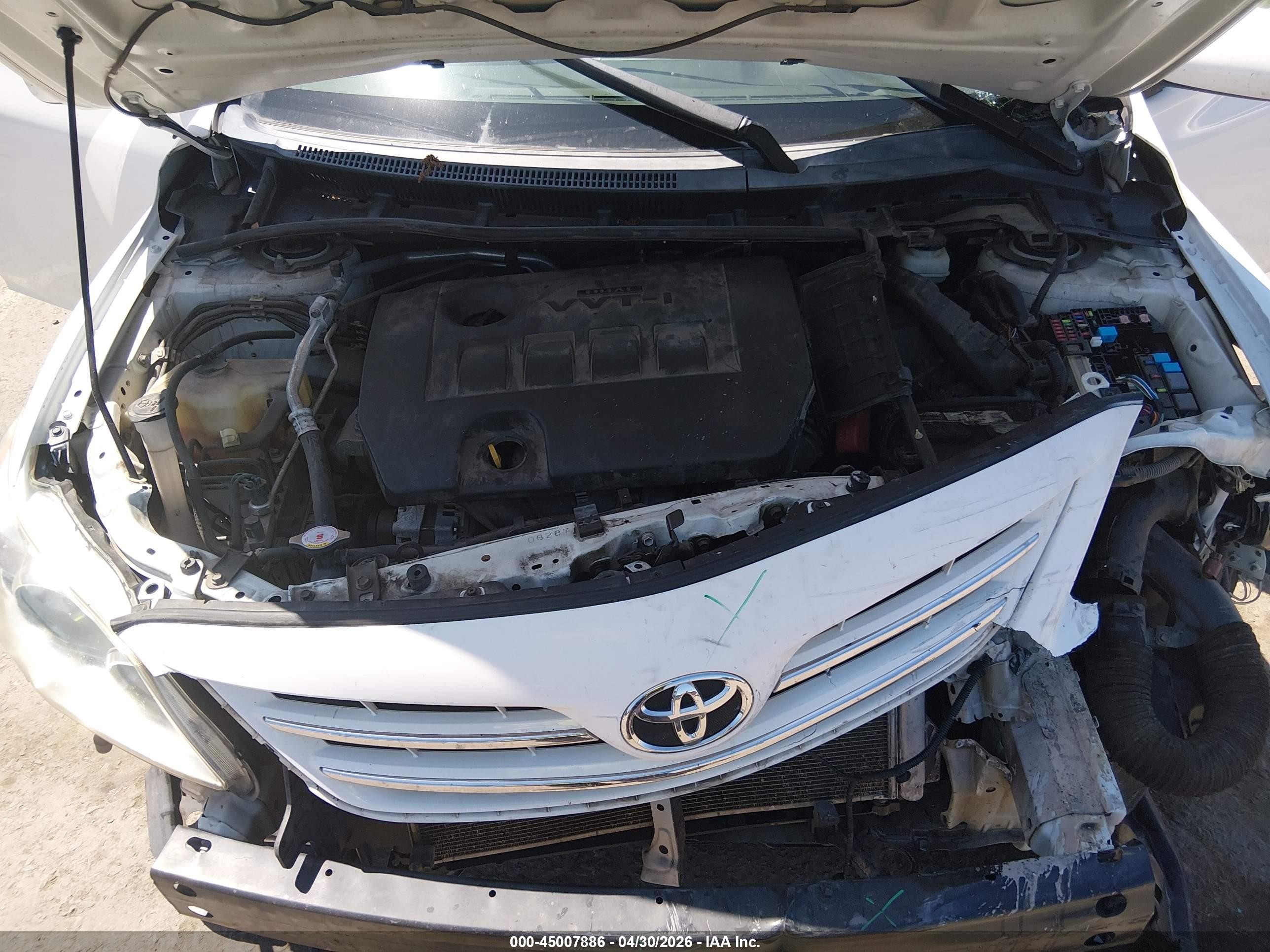 2013 Toyota Corolla Le White vin: 5YFBU4EE9DP209046