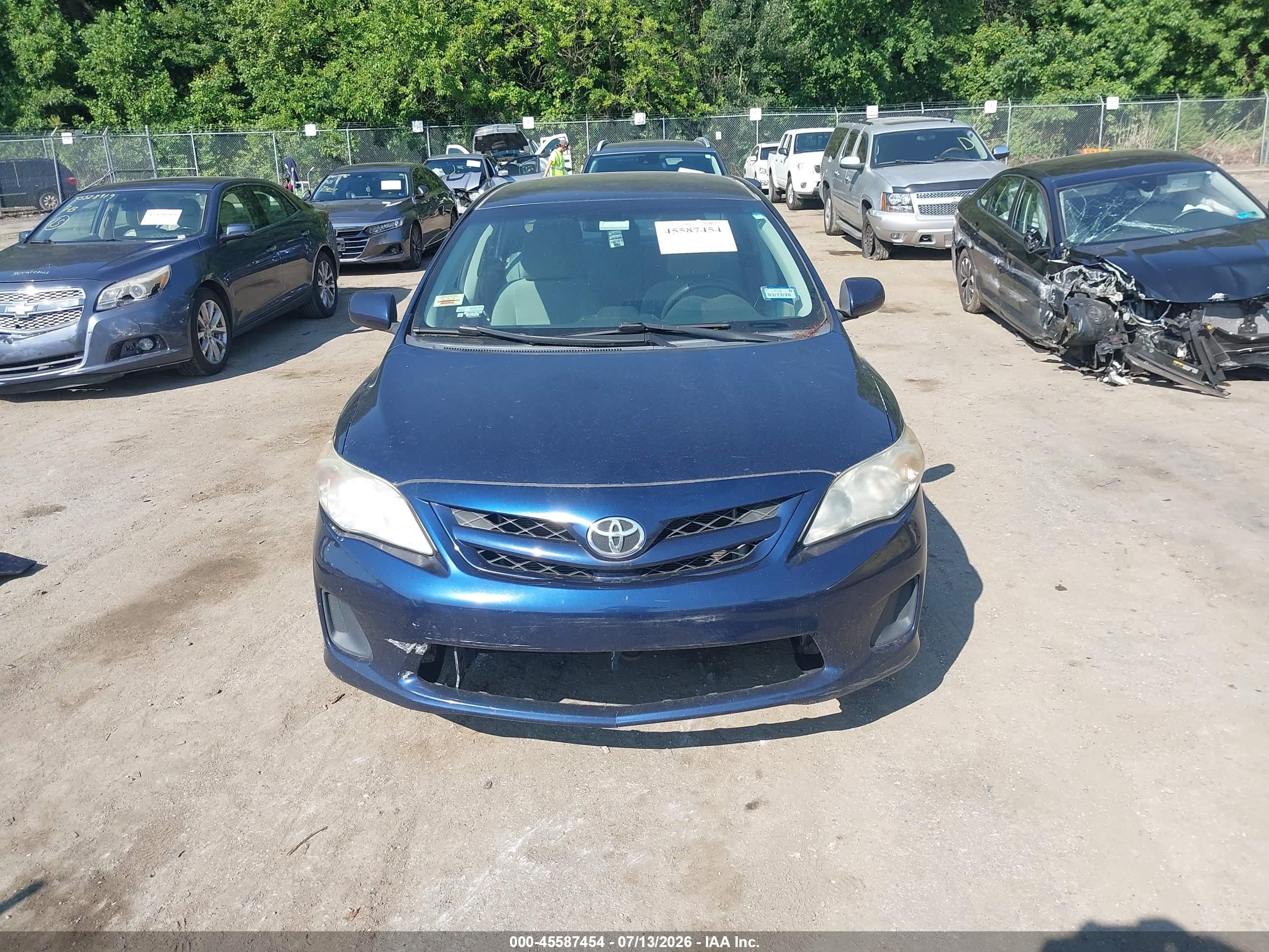 2013 Toyota Corolla L Blue vin: 5YFBU4EE9DP210407