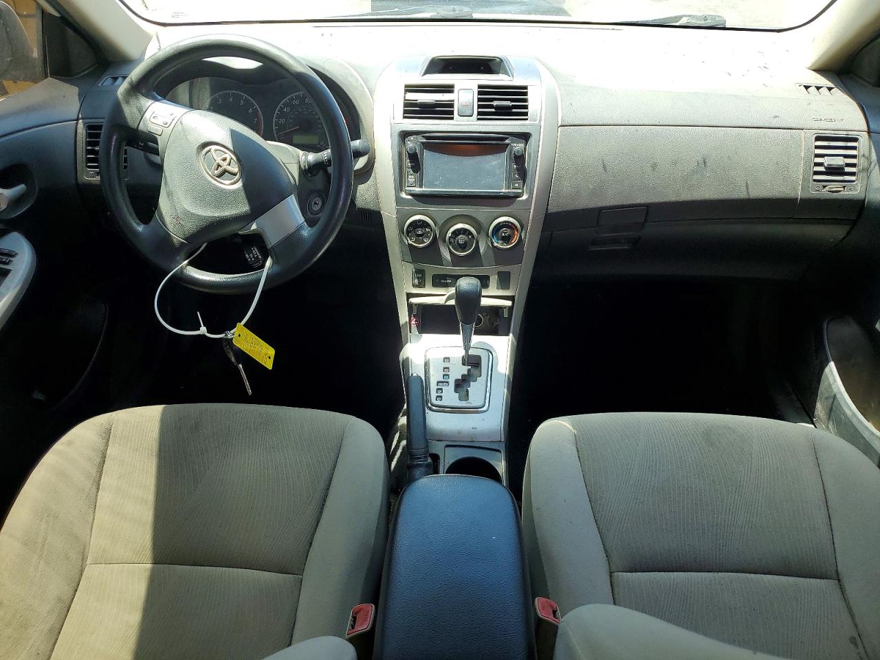 2013 Toyota Corolla Le White vin: 5YFBU4EE9DP211086