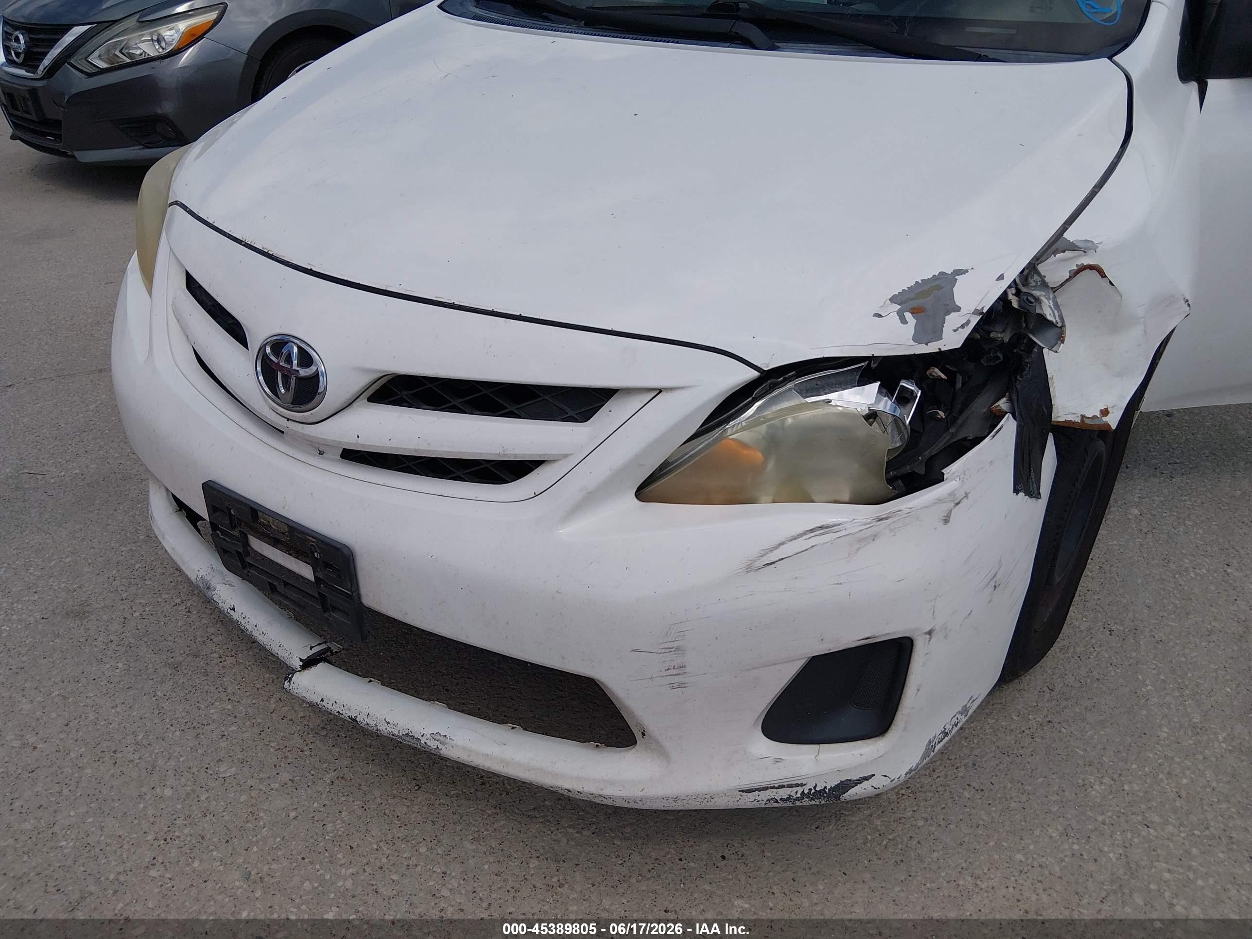 2013 Toyota Corolla L White vin: 5YFBU4EE9DP211296