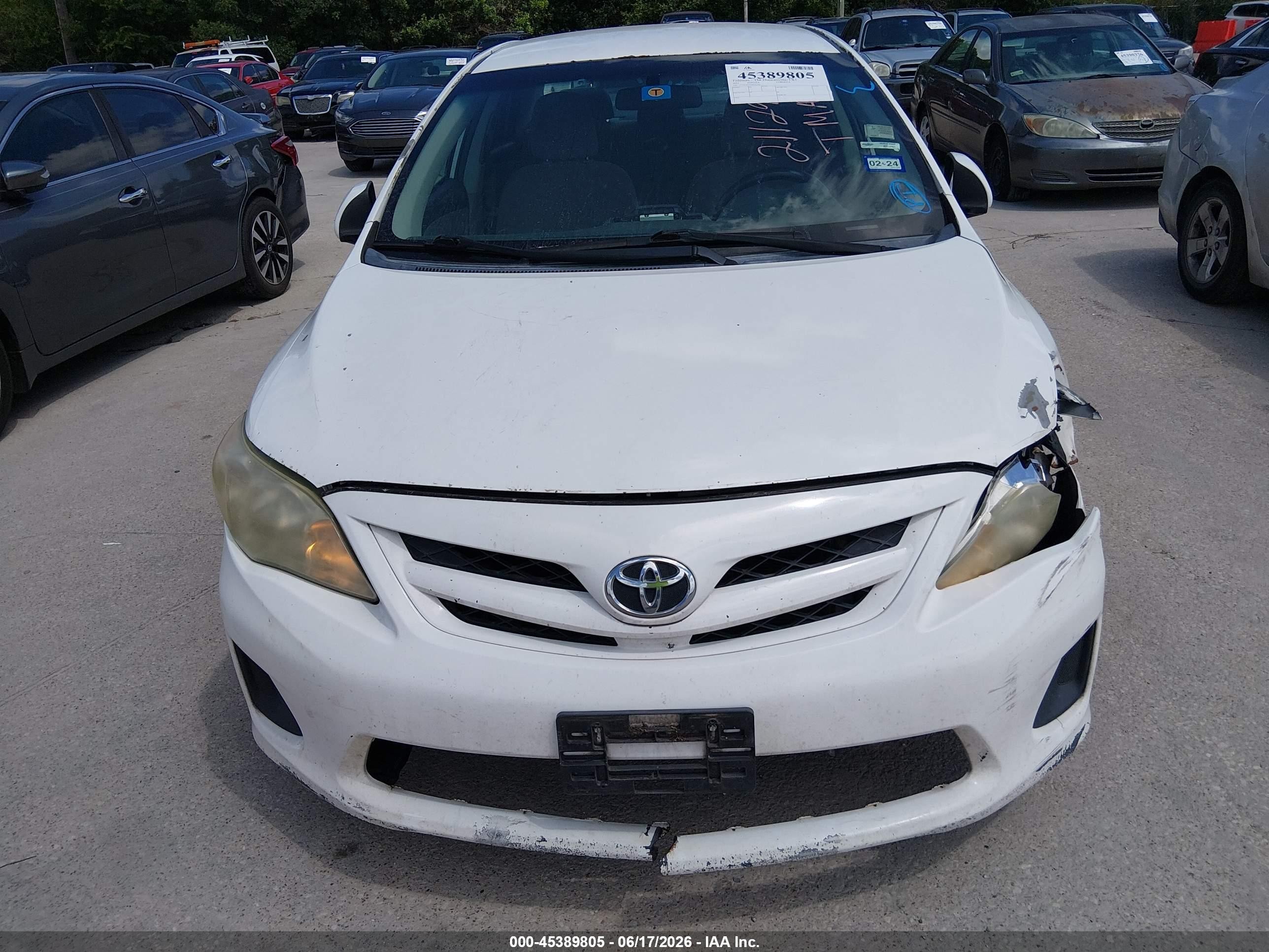 2013 Toyota Corolla L White vin: 5YFBU4EE9DP211296
