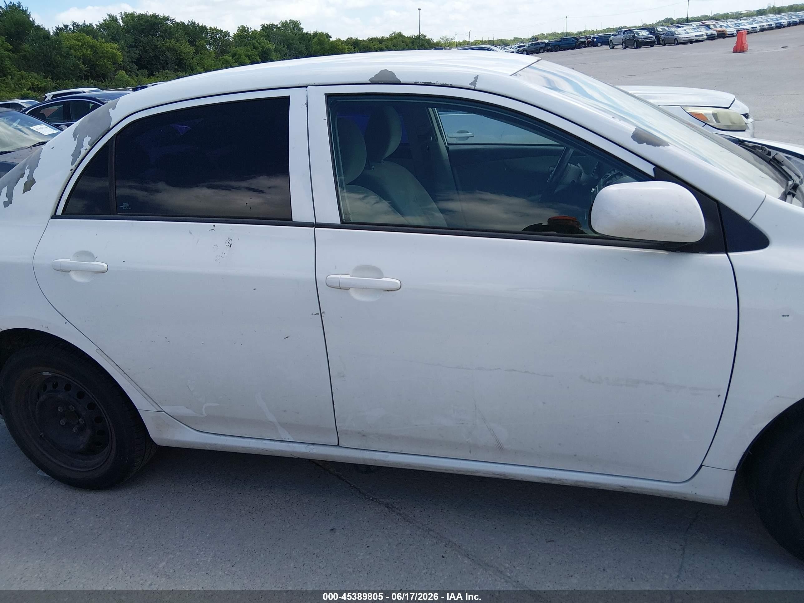 2013 Toyota Corolla L White vin: 5YFBU4EE9DP211296