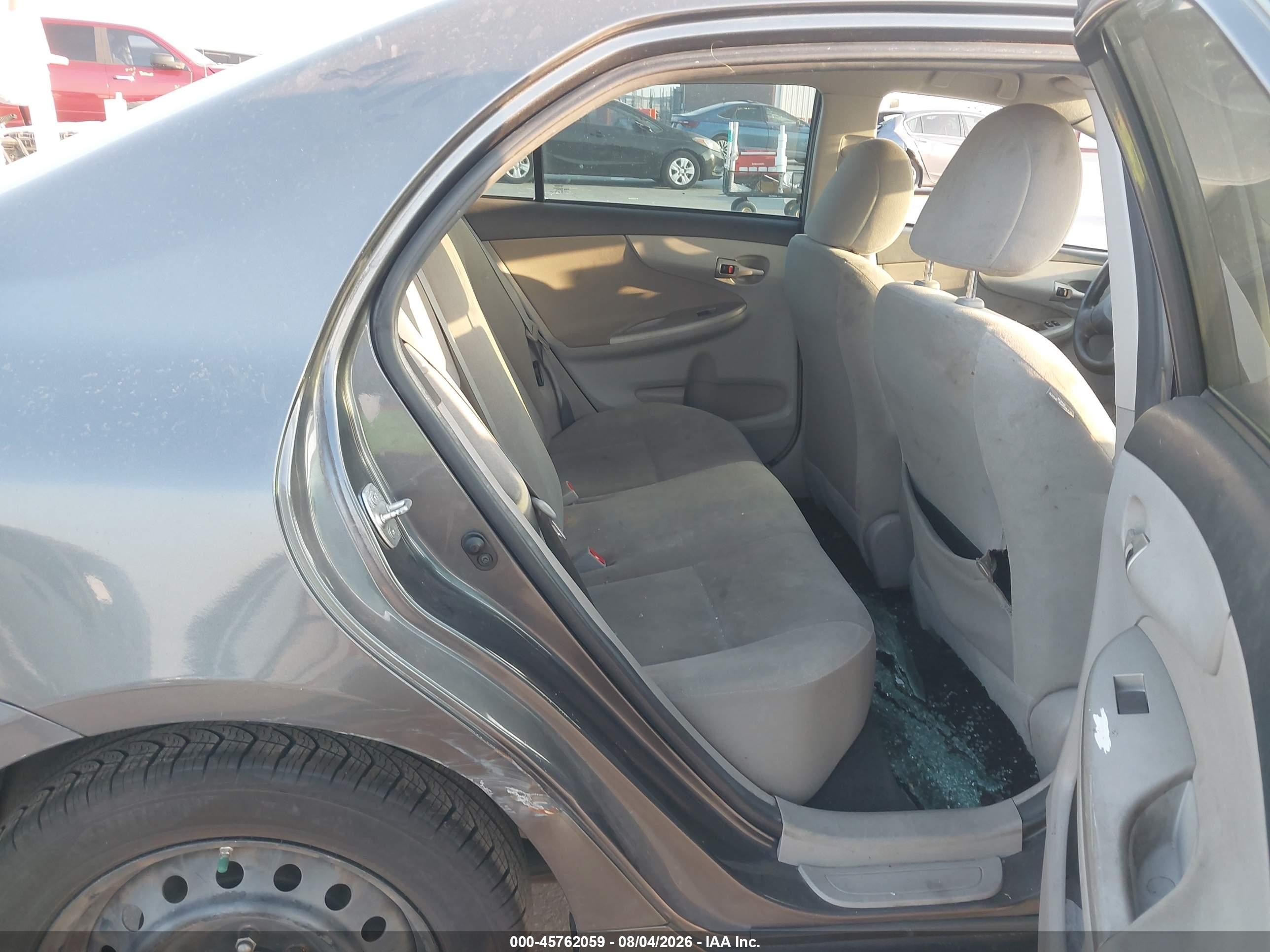 2013 Toyota Corolla Le Gray vin: 5YFBU4EE9DP223531