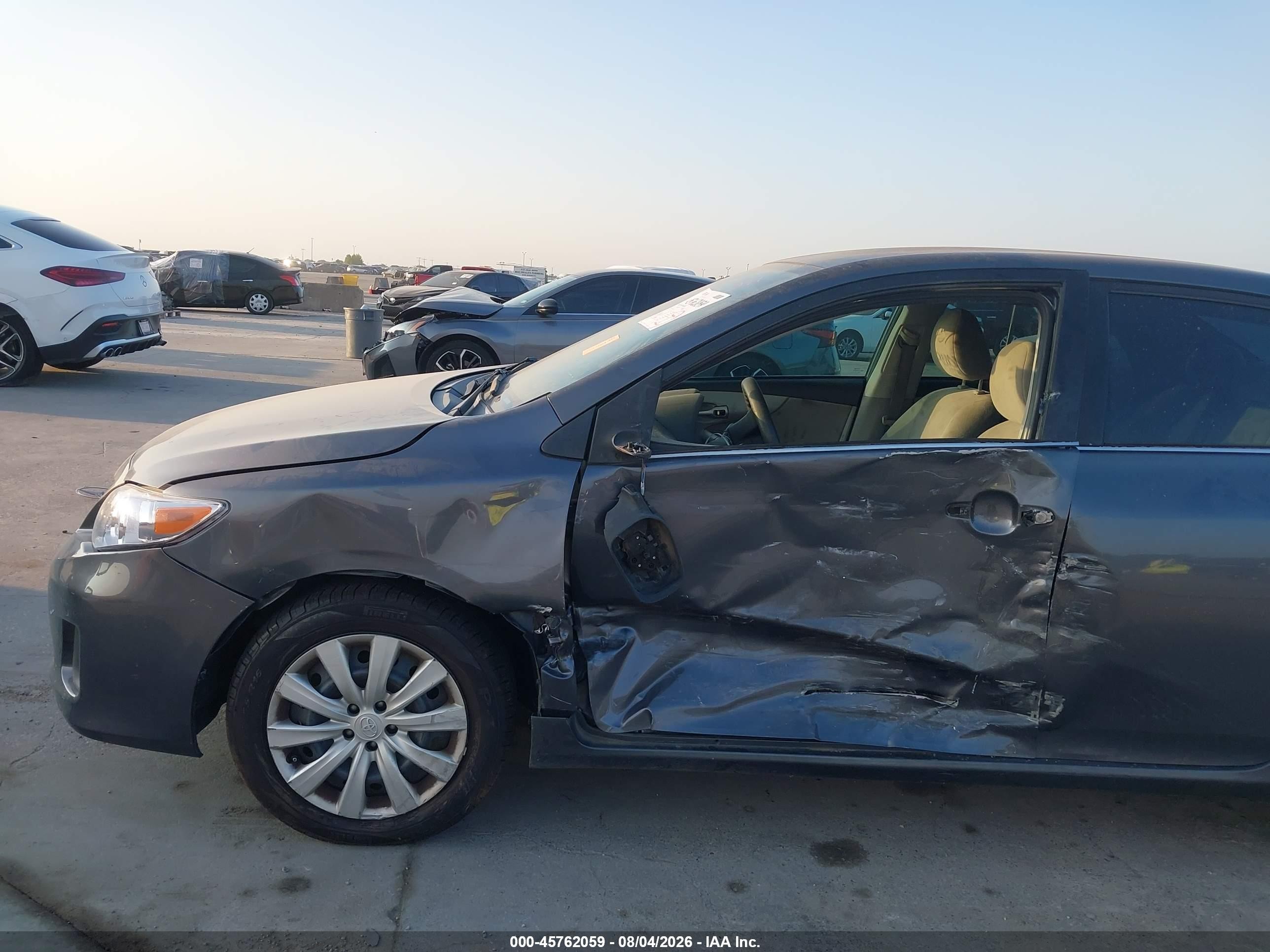 2013 Toyota Corolla Le Gray vin: 5YFBU4EE9DP223531