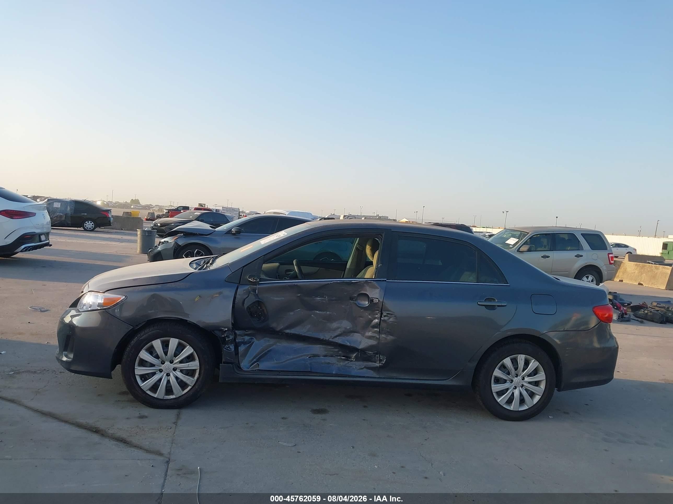 2013 Toyota Corolla Le Gray vin: 5YFBU4EE9DP223531