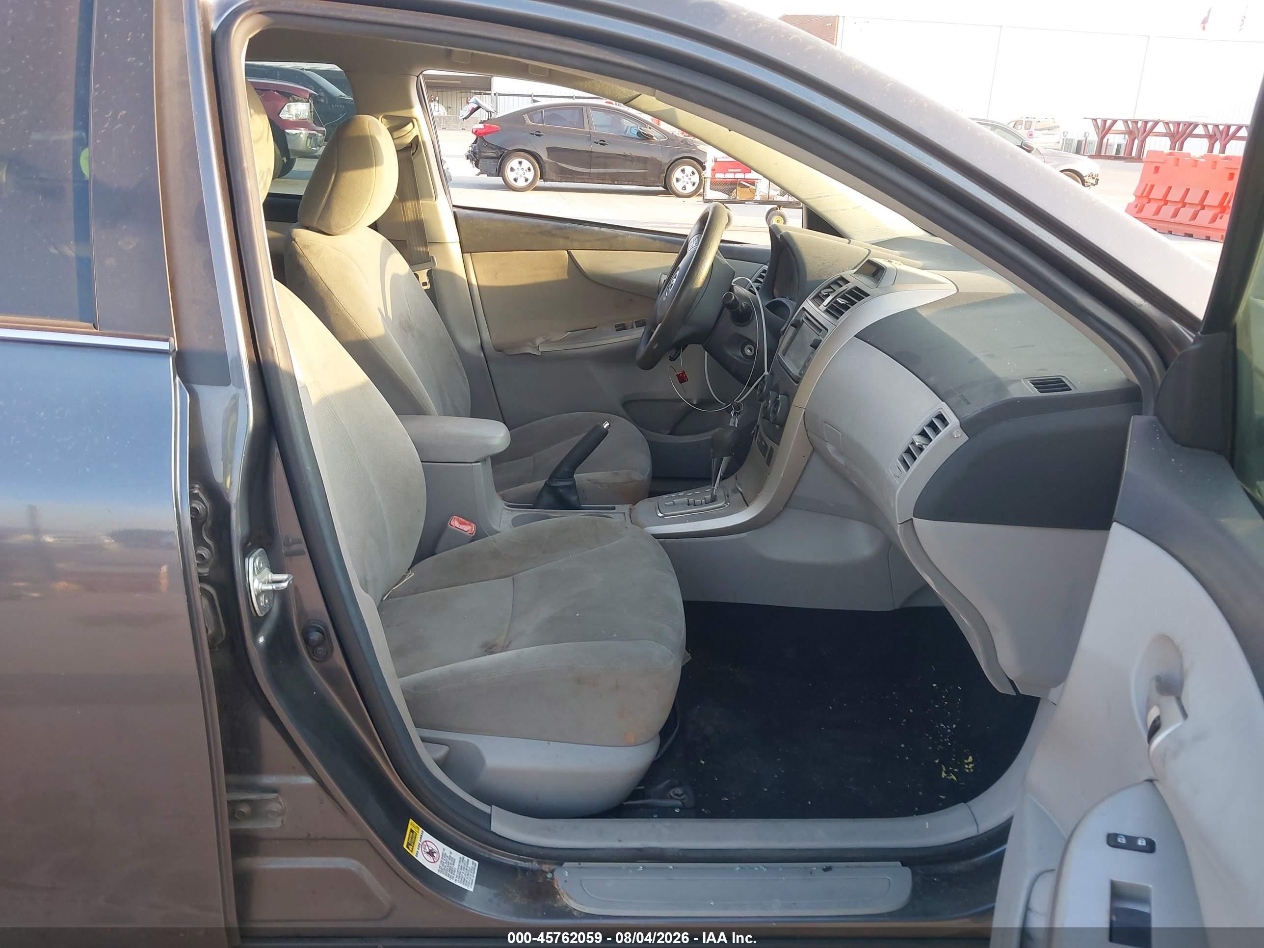 2013 Toyota Corolla Le Gray vin: 5YFBU4EE9DP223531