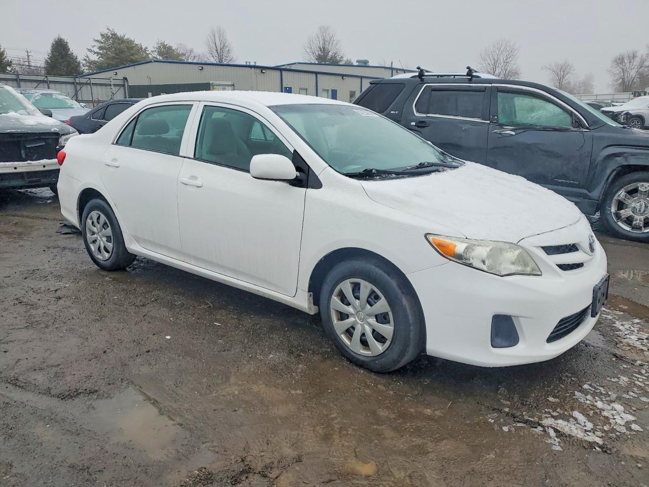 2013 Toyota Corolla L White vin: 5YFBU4EE9DP224405