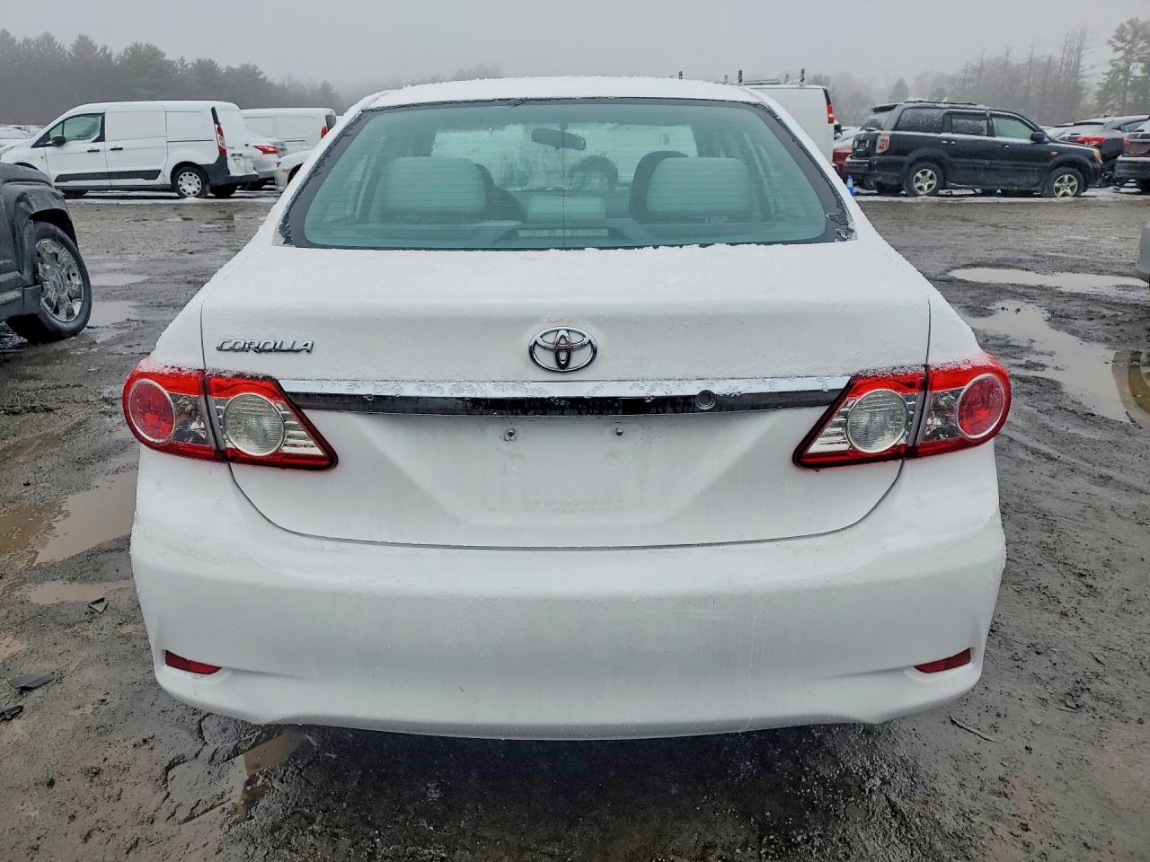 2013 Toyota Corolla L White vin: 5YFBU4EE9DP224405