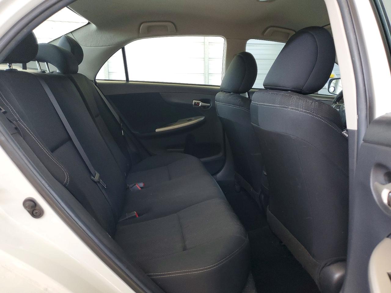 2012 Toyota Corolla S White vin: 5YFBU4EEXCP012059