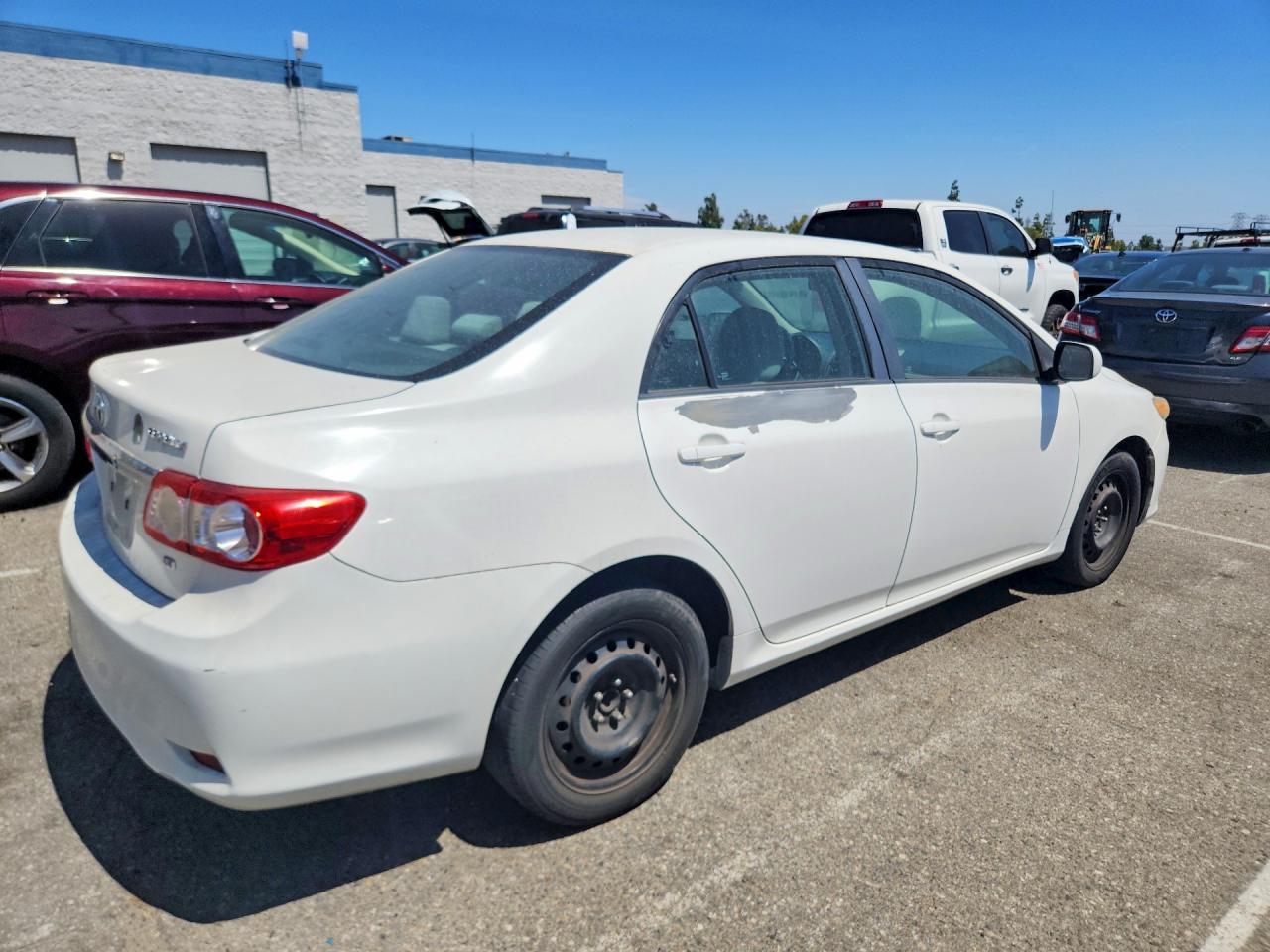 2012 Toyota Corolla Le White vin: 5YFBU4EEXCP039245