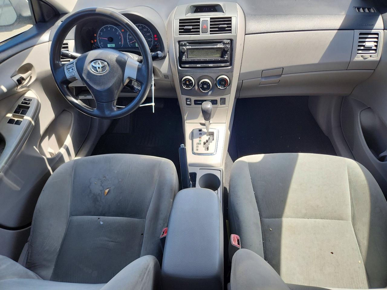 2012 Toyota Corolla Le White vin: 5YFBU4EEXCP039245