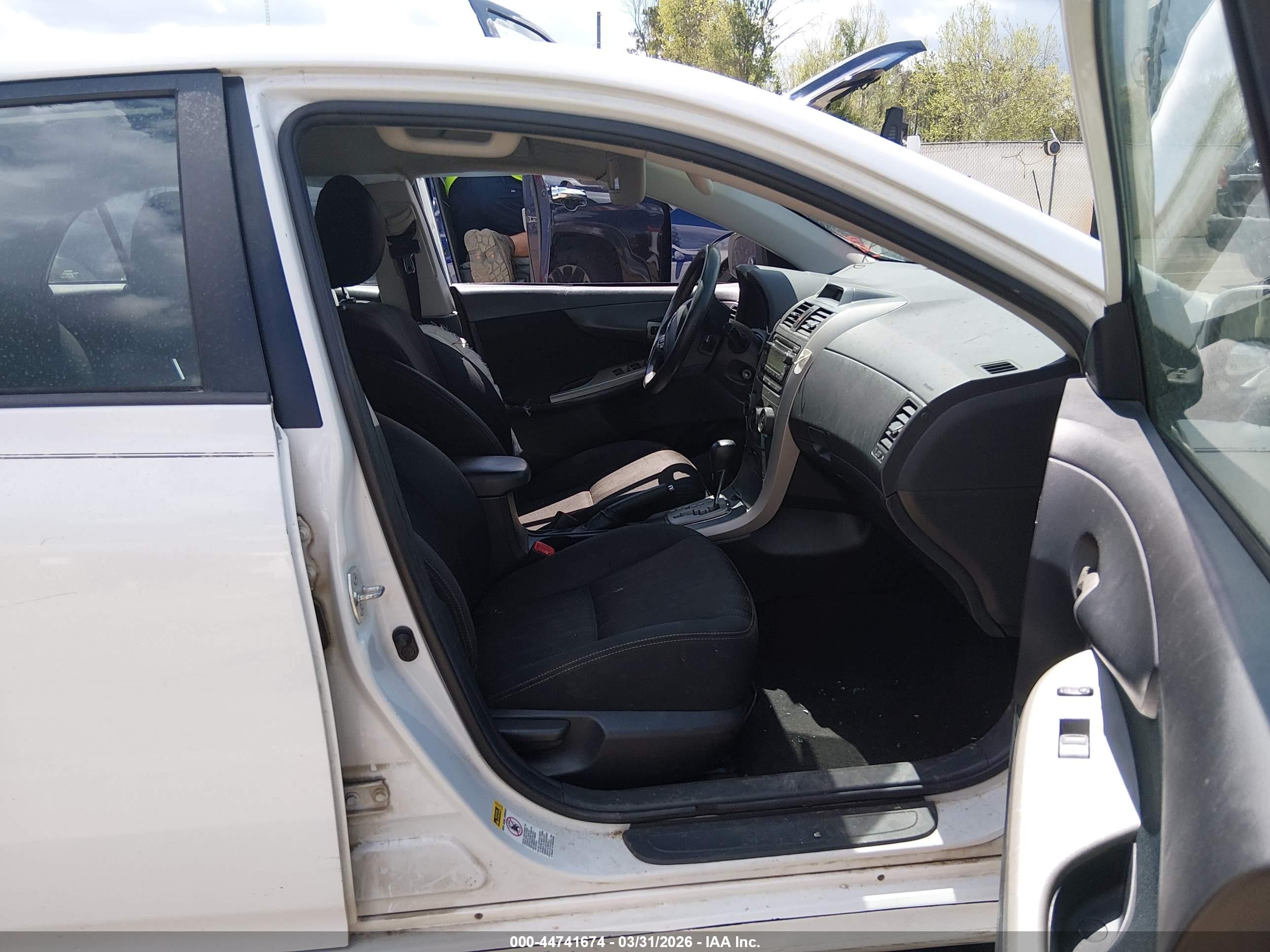 2012 Toyota Corolla S White vin: 5YFBU4EEXCP056790