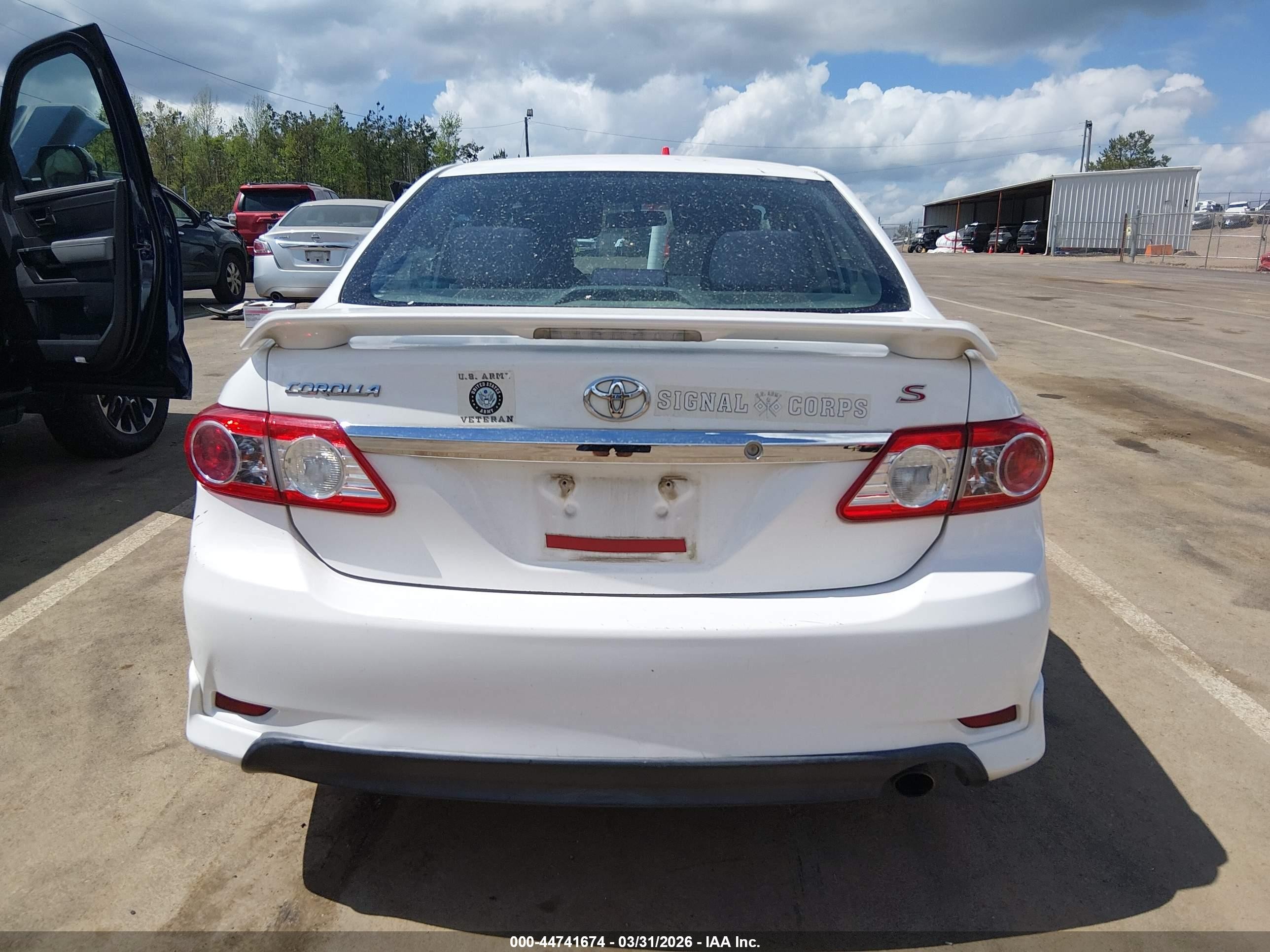 2012 Toyota Corolla S White vin: 5YFBU4EEXCP056790