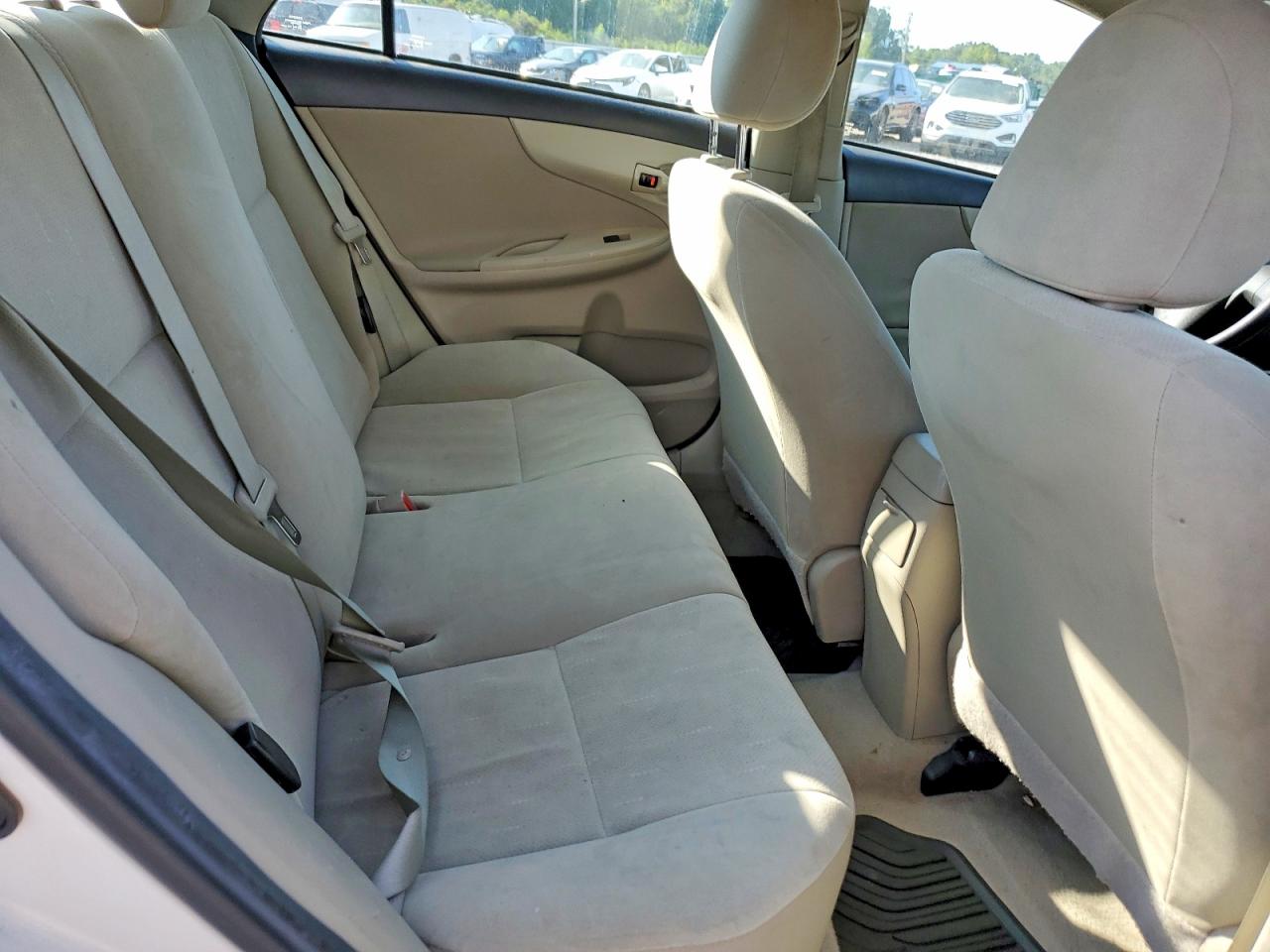 2012 Toyota Corolla L White vin: 5YFBU4EEXCP064730
