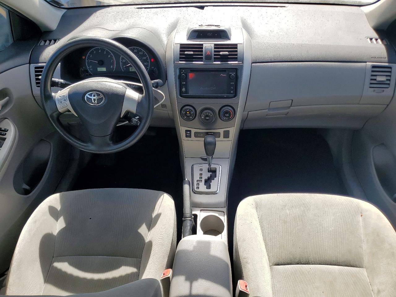 2013 Toyota Corolla Le Silver vin: 5YFBU4EEXDP082341