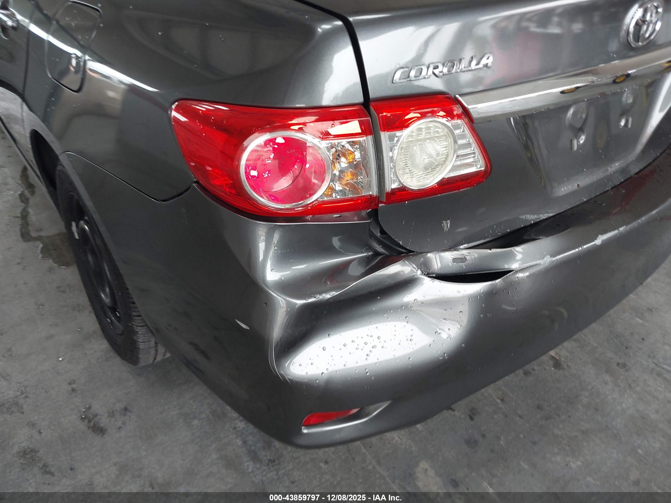 2013 Toyota Corolla L Gray vin: 5YFBU4EEXDP082789