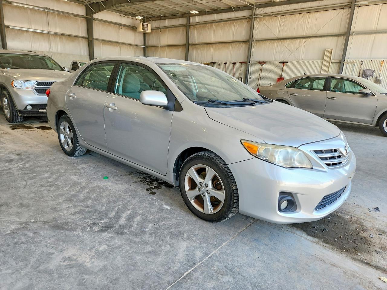 2013 Toyota Corolla Le Серый vin: 5YFBU4EEXDP096580