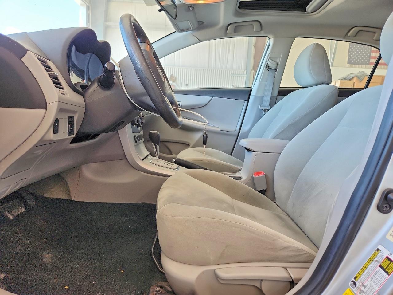 2013 Toyota Corolla Le Серый vin: 5YFBU4EEXDP096580