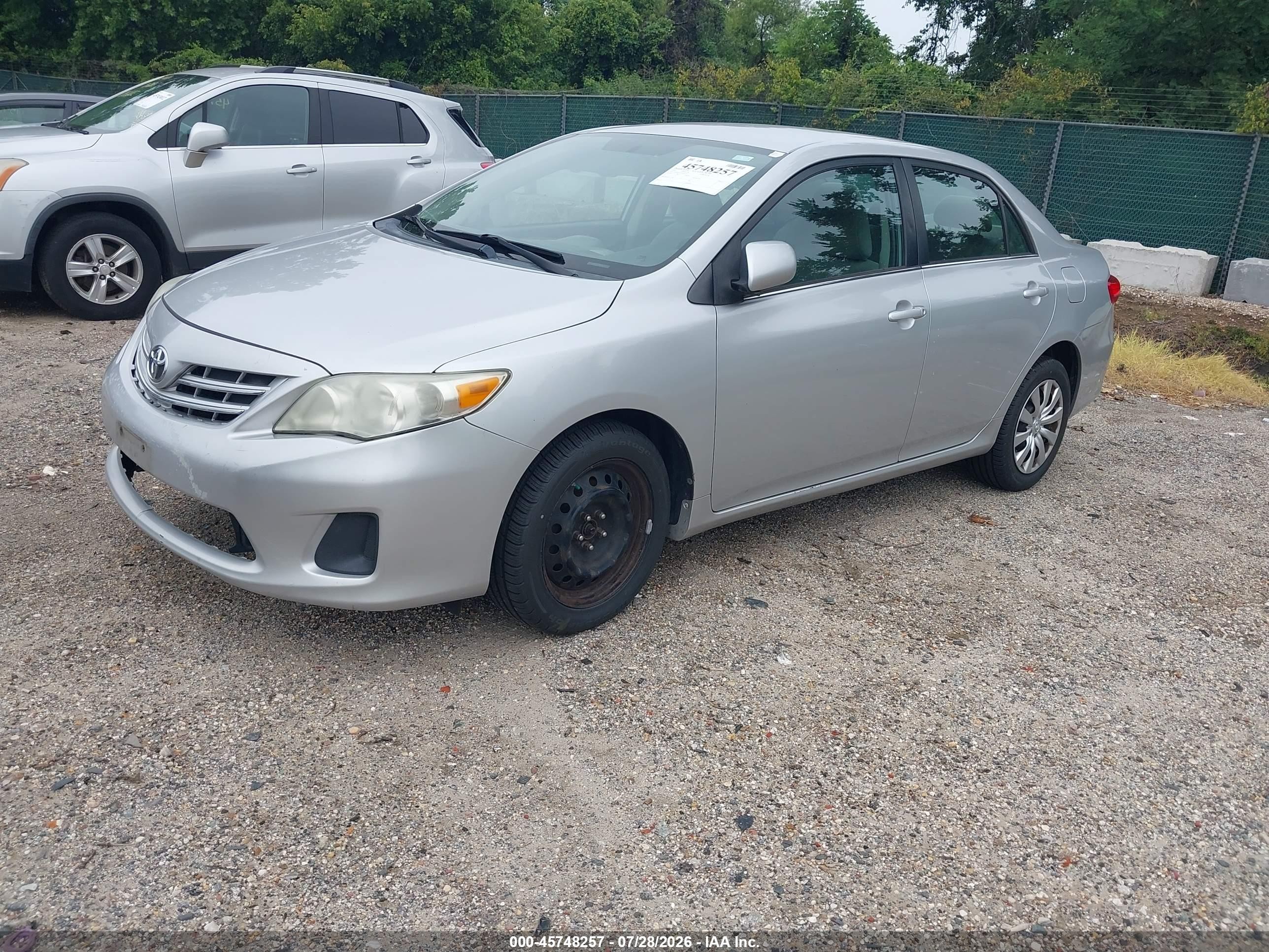 2013 Toyota Corolla Le Silver vin: 5YFBU4EEXDP097437