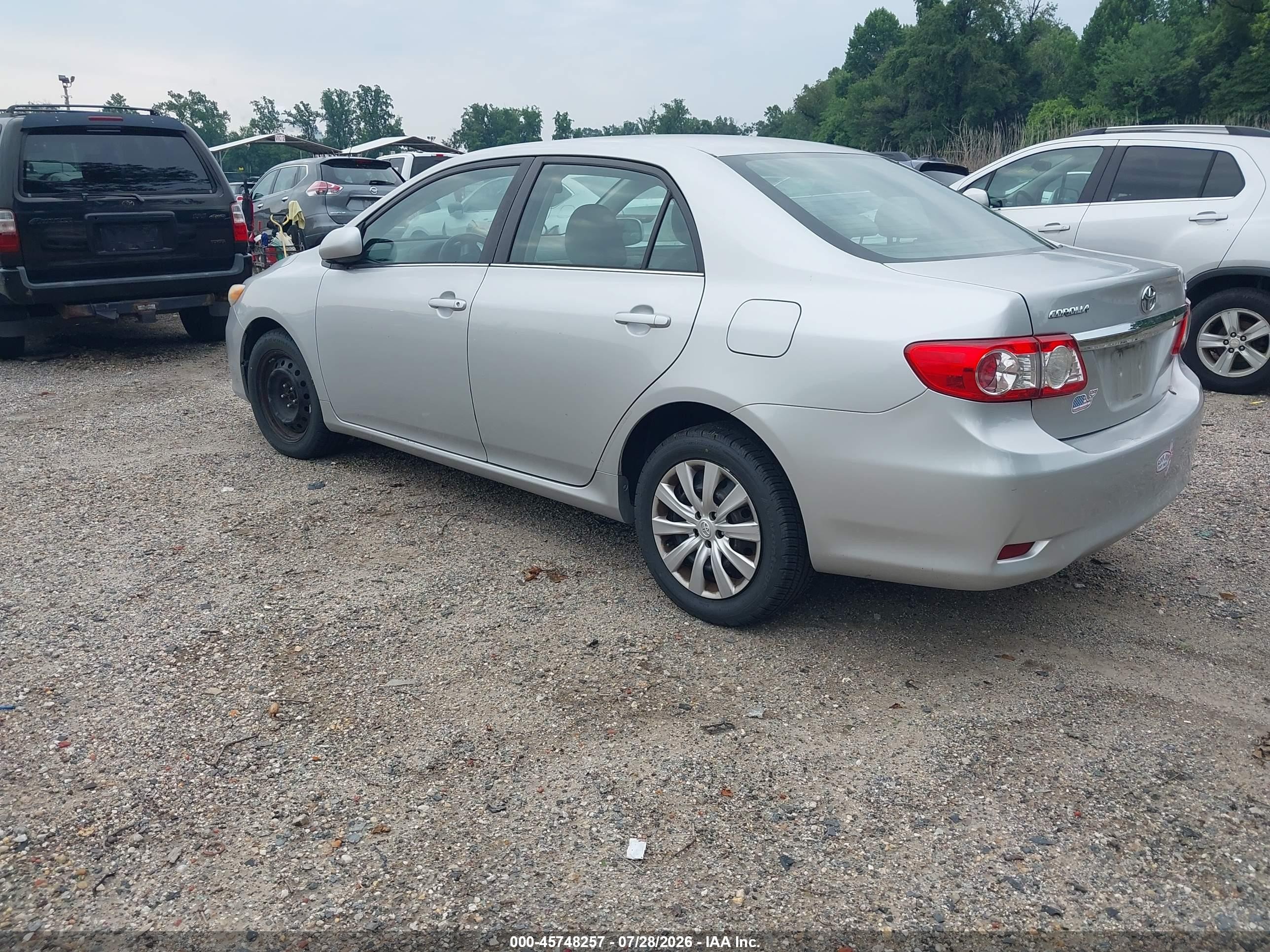 2013 Toyota Corolla Le Silver vin: 5YFBU4EEXDP097437