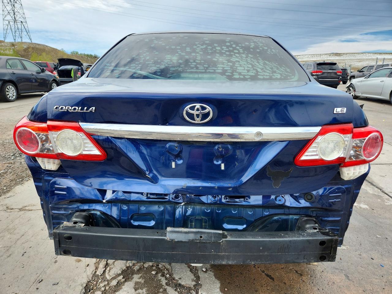 2013 Toyota Corolla Le Blue vin: 5YFBU4EEXDP113930