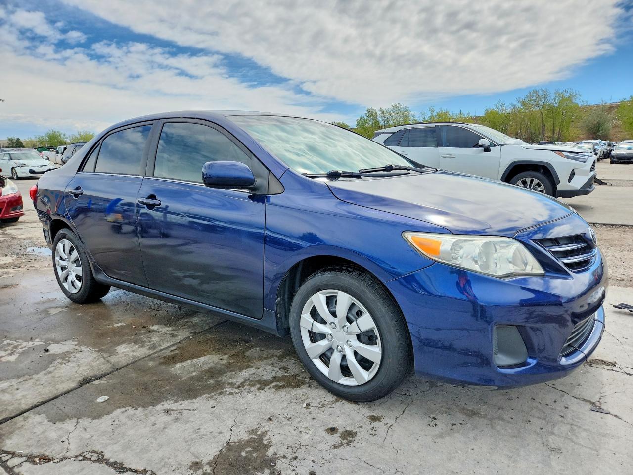 2013 Toyota Corolla Le Blue vin: 5YFBU4EEXDP113930