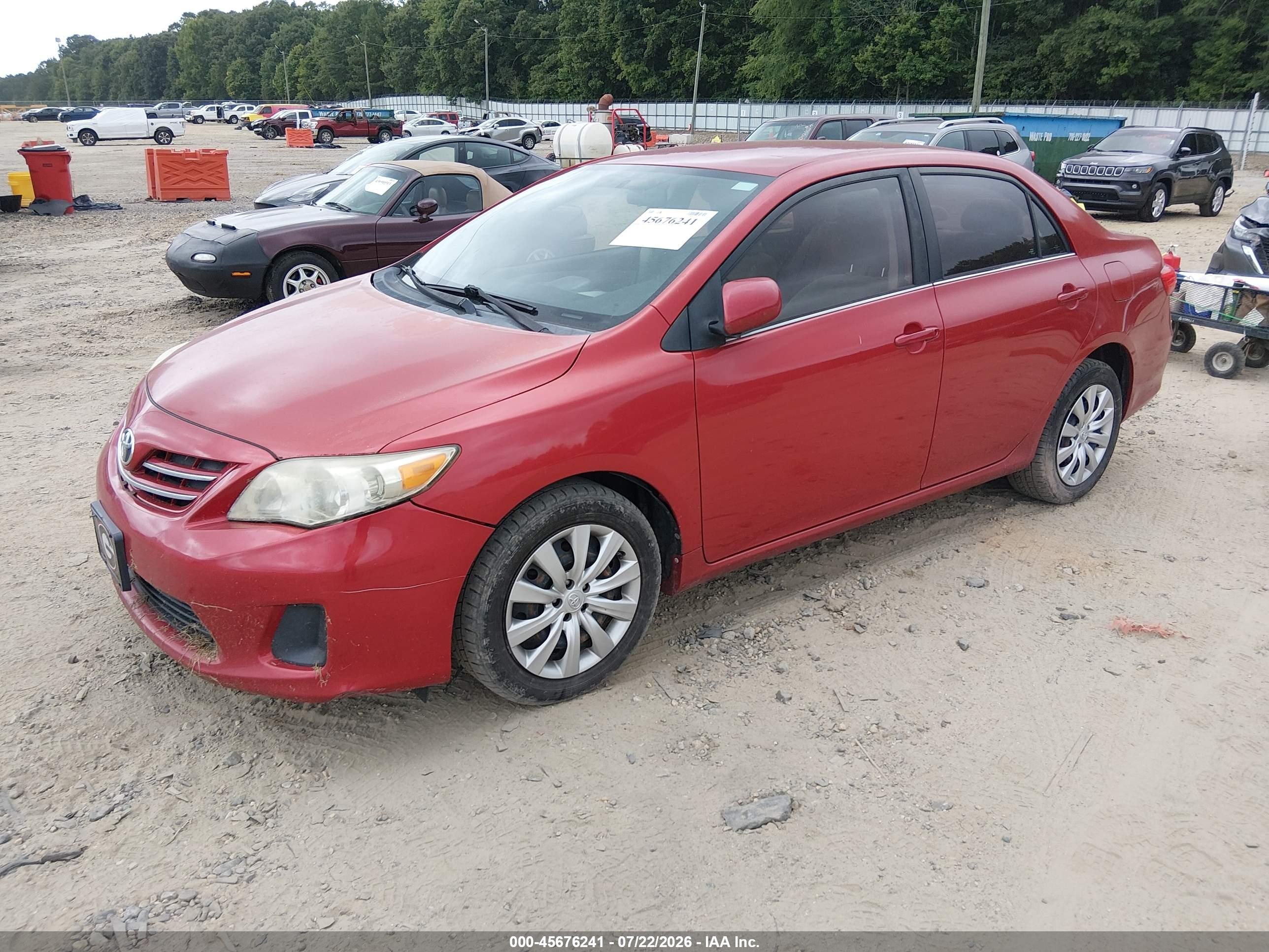 2013 Toyota Corolla Le Red vin: 5YFBU4EEXDP120179