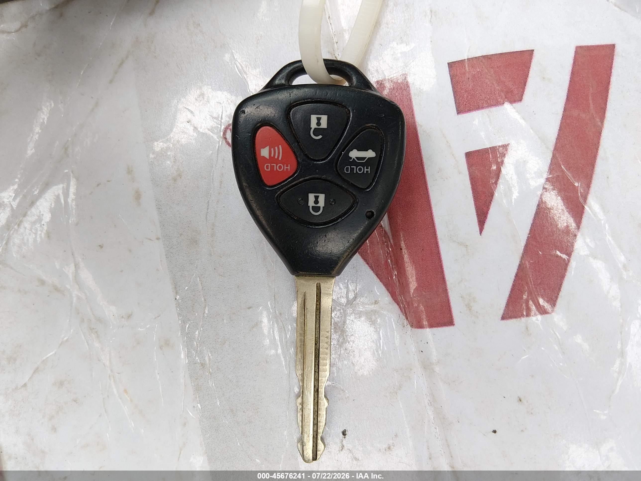 2013 Toyota Corolla Le Red vin: 5YFBU4EEXDP120179