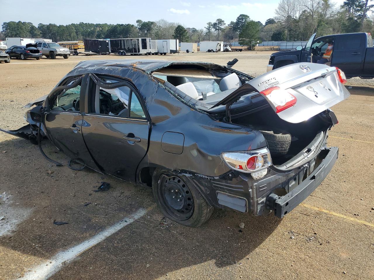 2013 Toyota Corolla Le Blue vin: 5YFBU4EEXDP124345