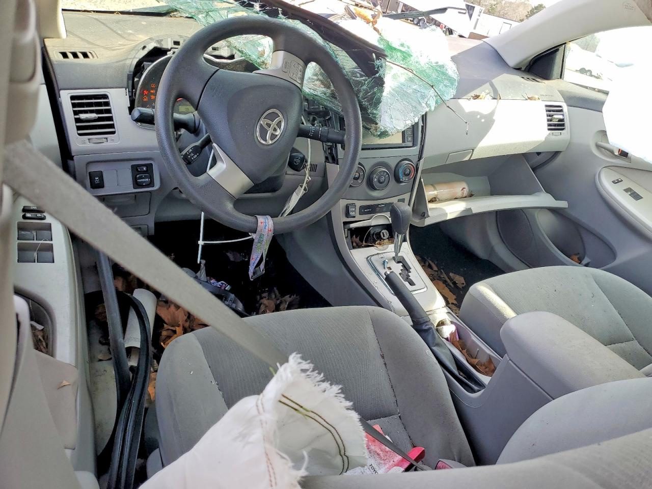 2013 Toyota Corolla Le Blue vin: 5YFBU4EEXDP124345